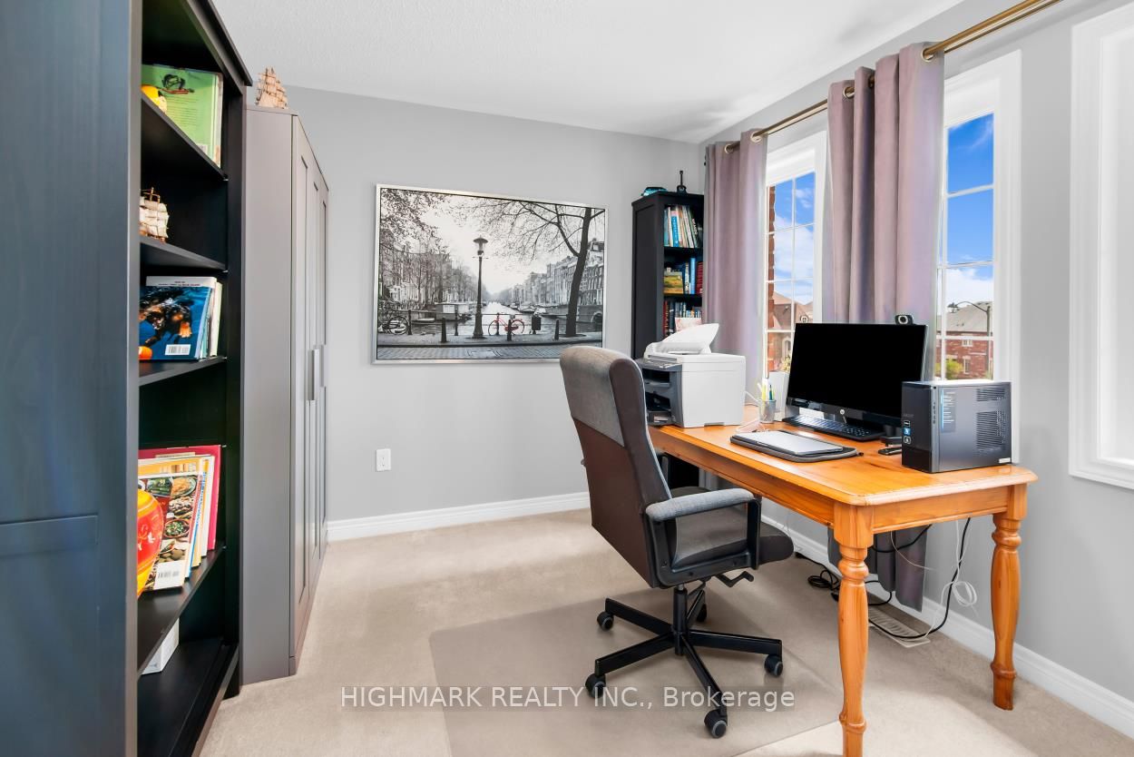 181 Emma Broadbent Court Property Photo 28