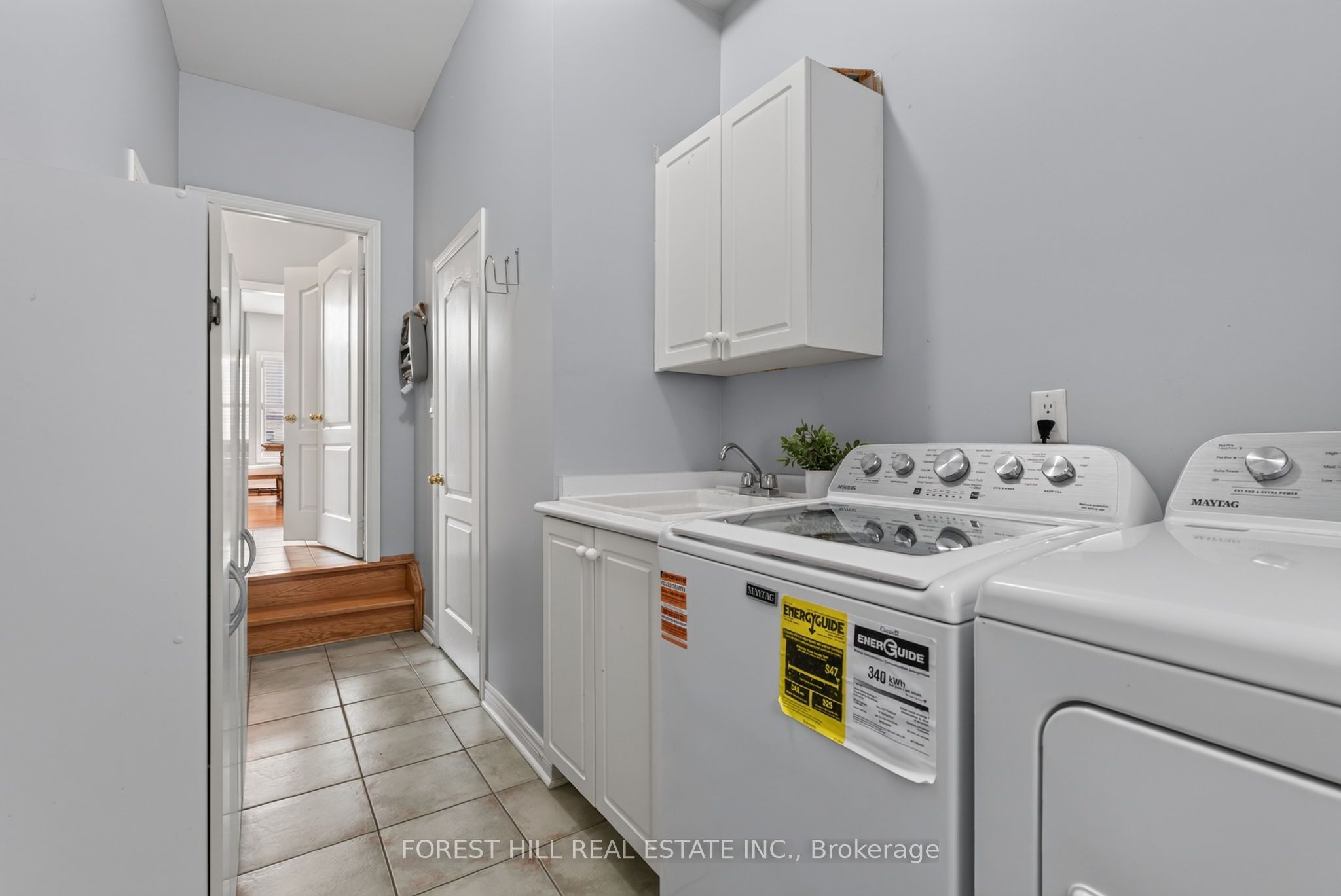 2 Foxfield Crescent Property Photo 14