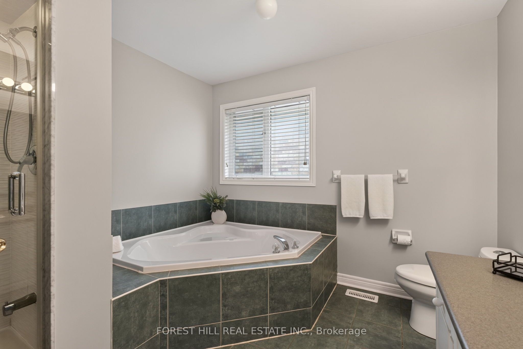 2 Foxfield Crescent Property Photo 18