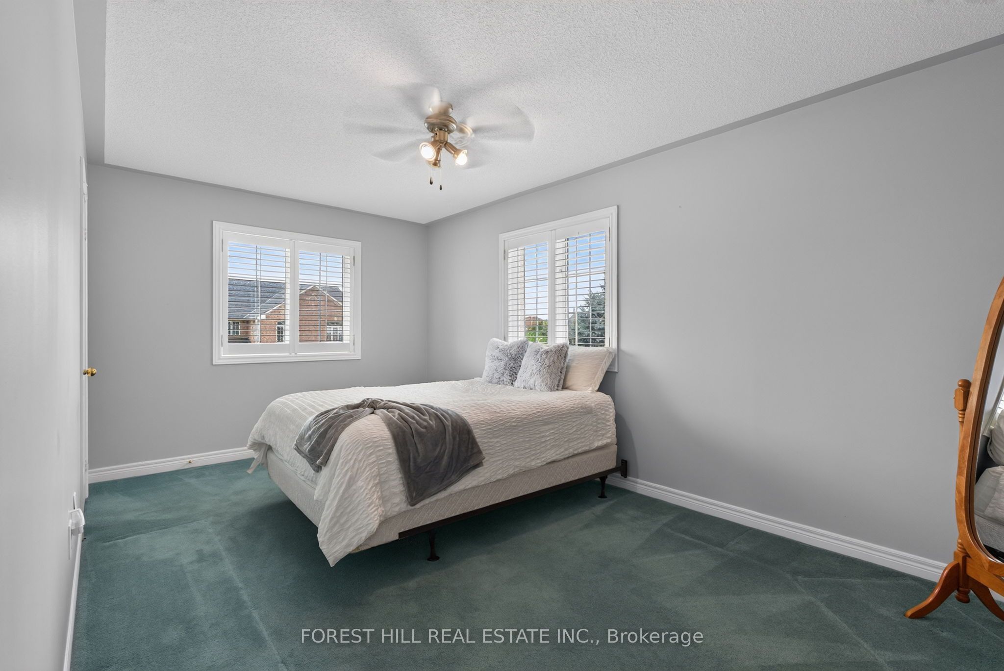 2 Foxfield Crescent Property Photo 22