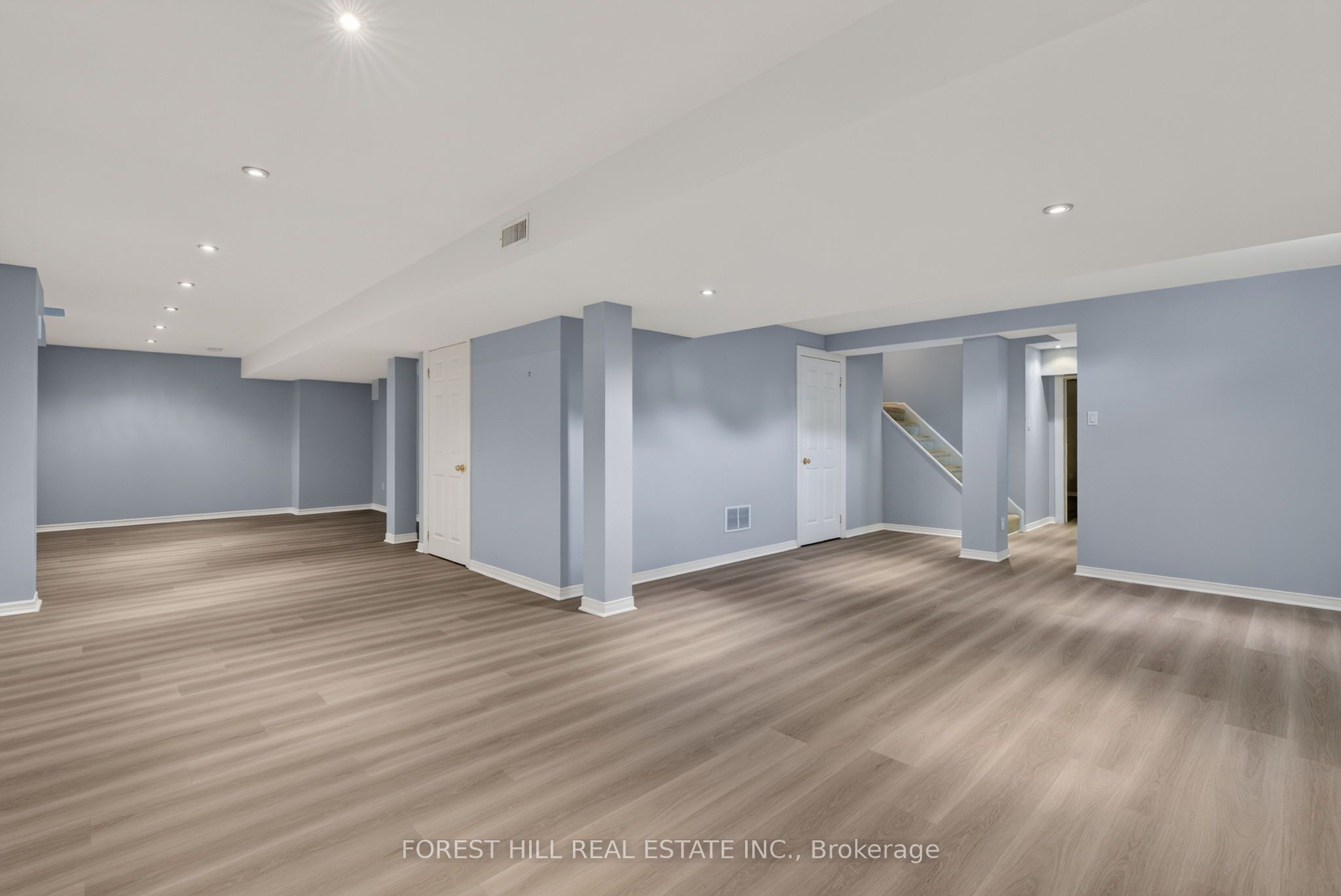 2 Foxfield Crescent Property Photo 27
