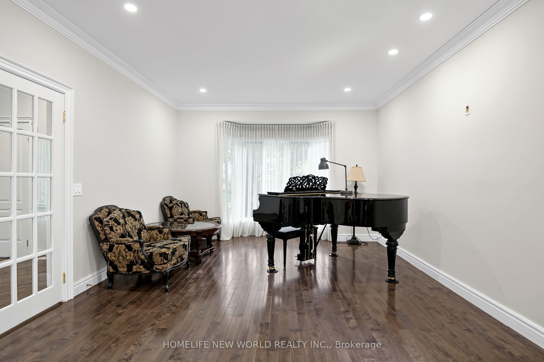 27 Walnut Glen Place Property Photo 21