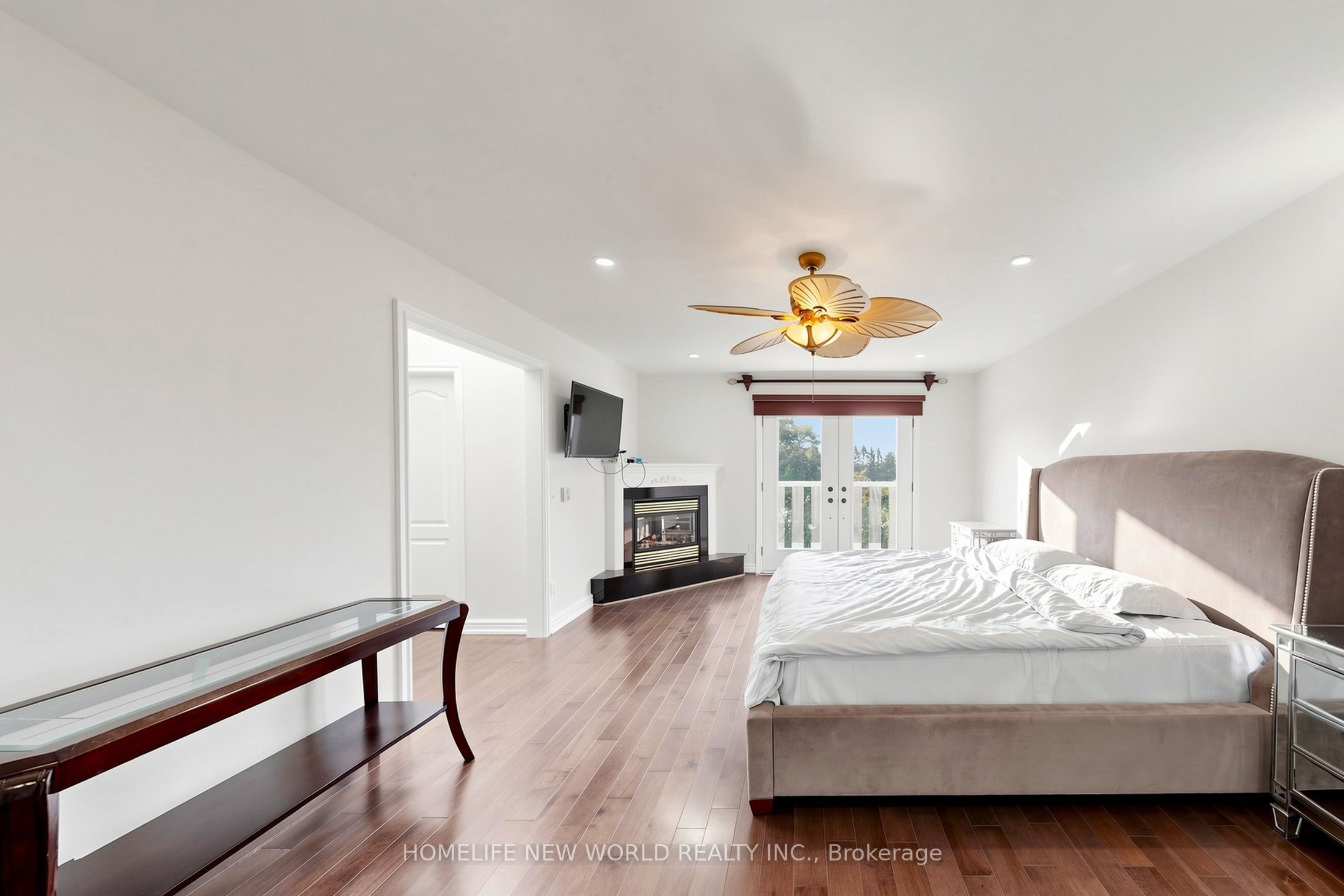27 Walnut Glen Place Property Photo 25