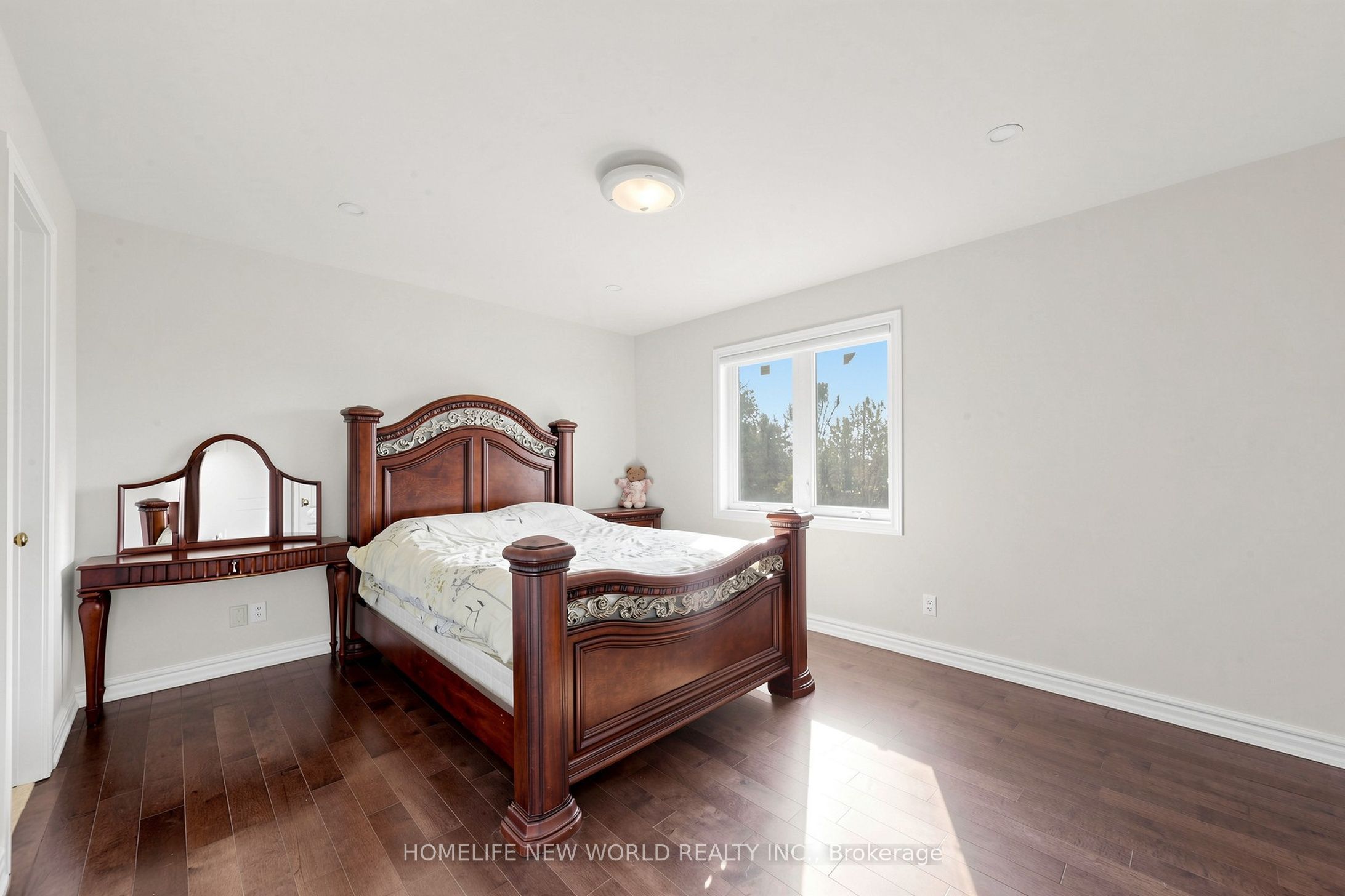 27 Walnut Glen Place Property Photo 29