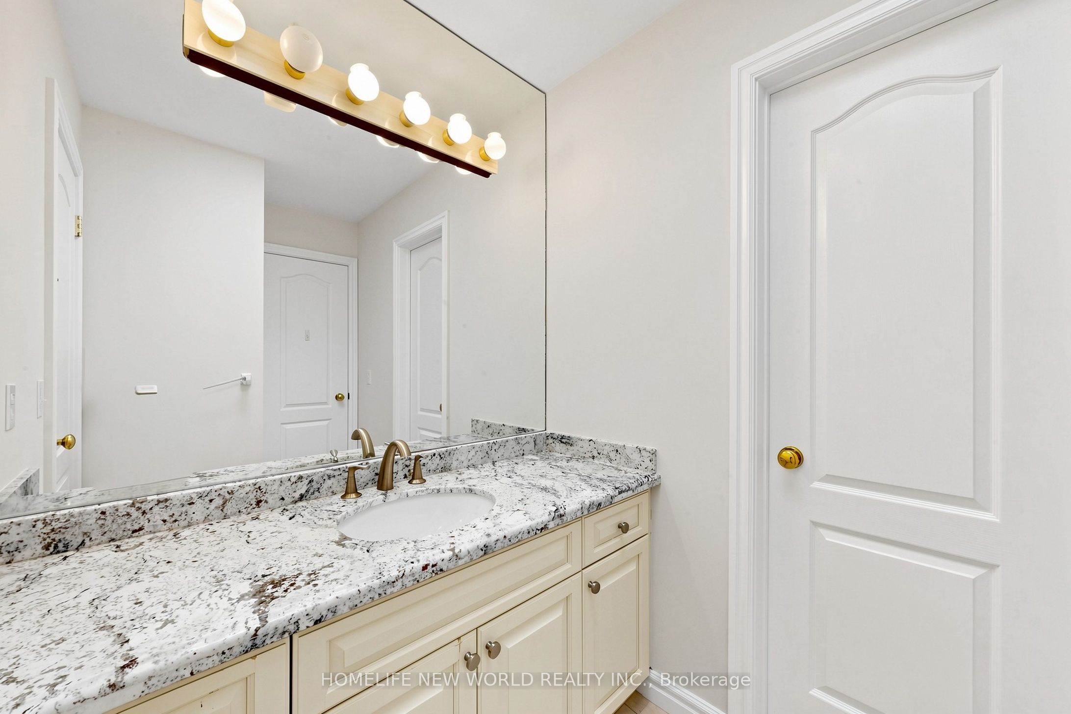 27 Walnut Glen Place Property Photo 35