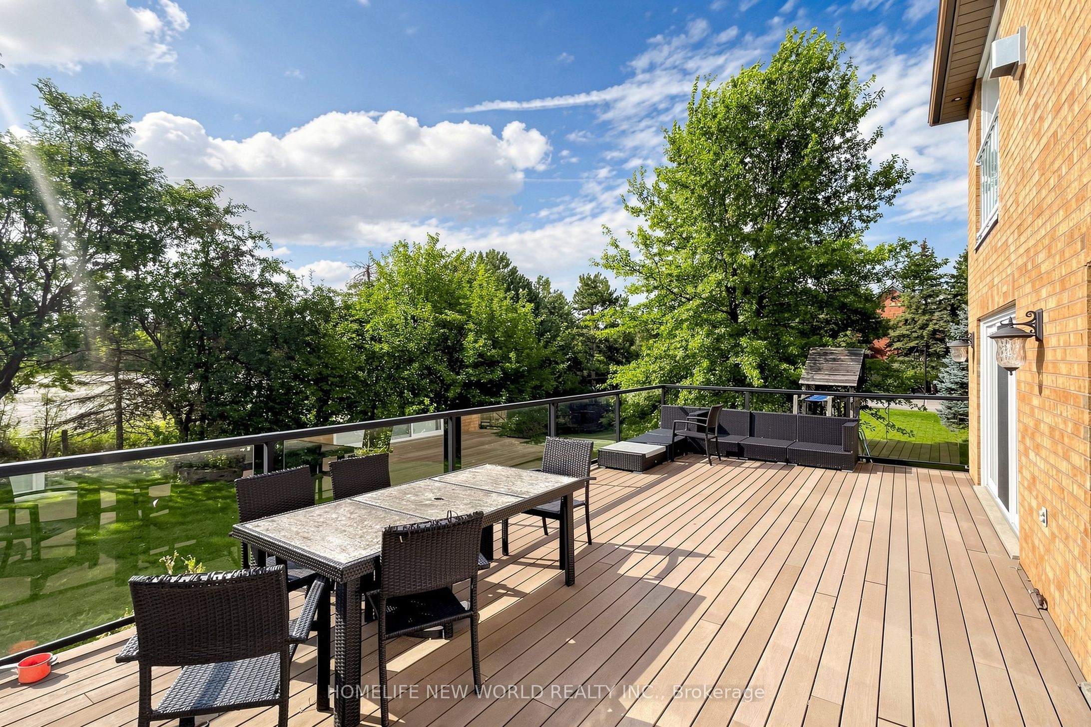 27 Walnut Glen Place Property Photo 42