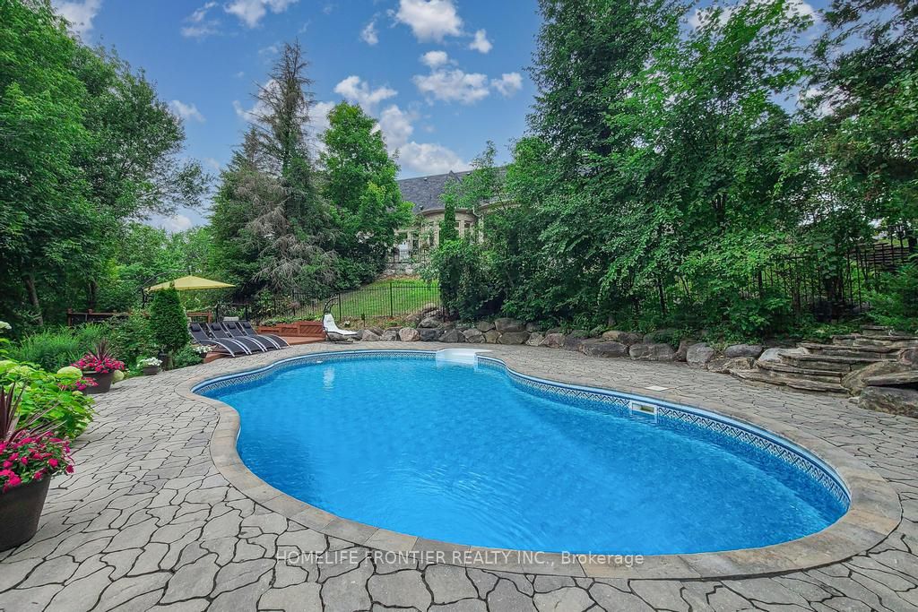 7645 16th Side Road Property Photo 48