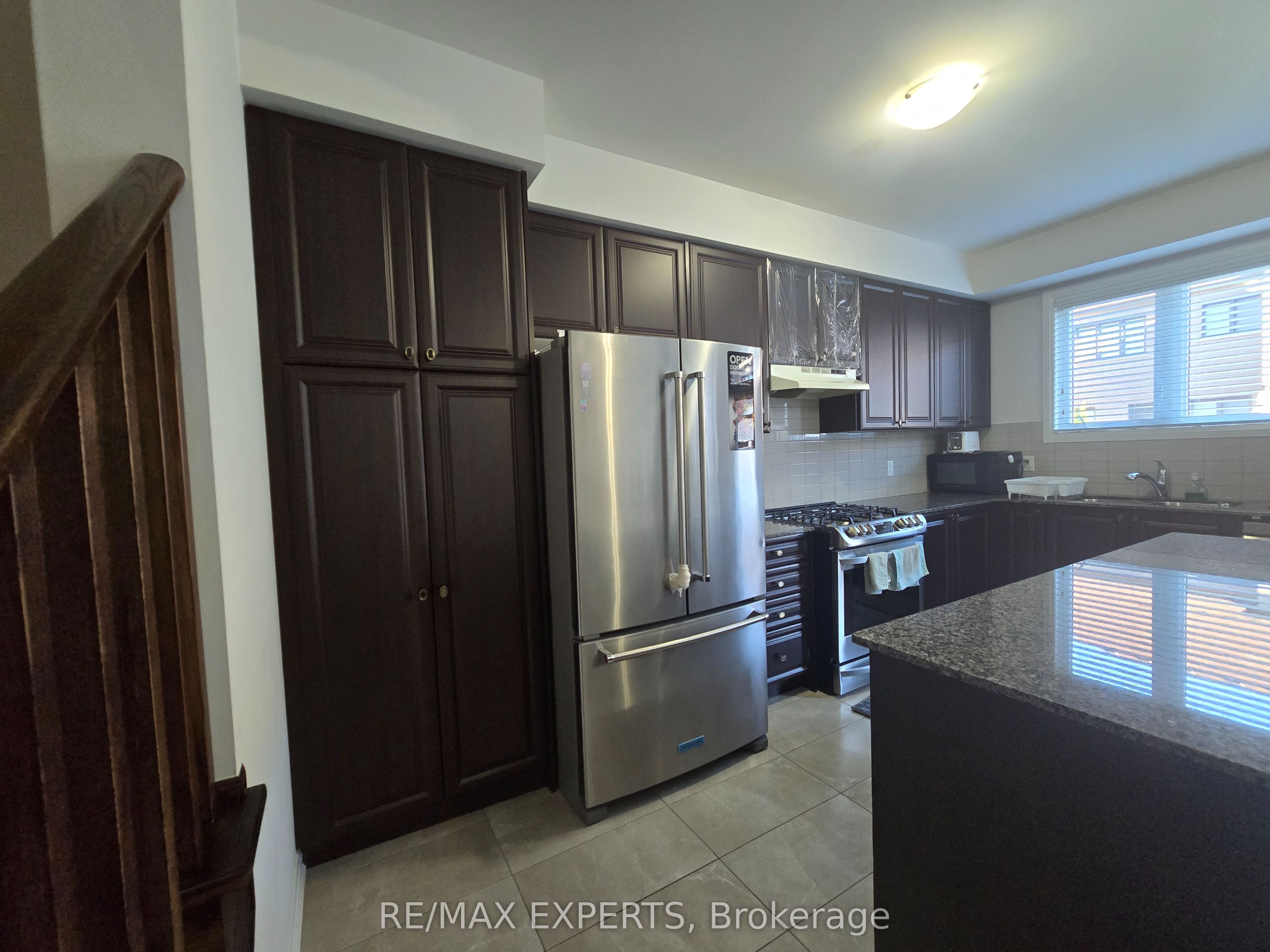 35 Landolfi Way Property Photo 4