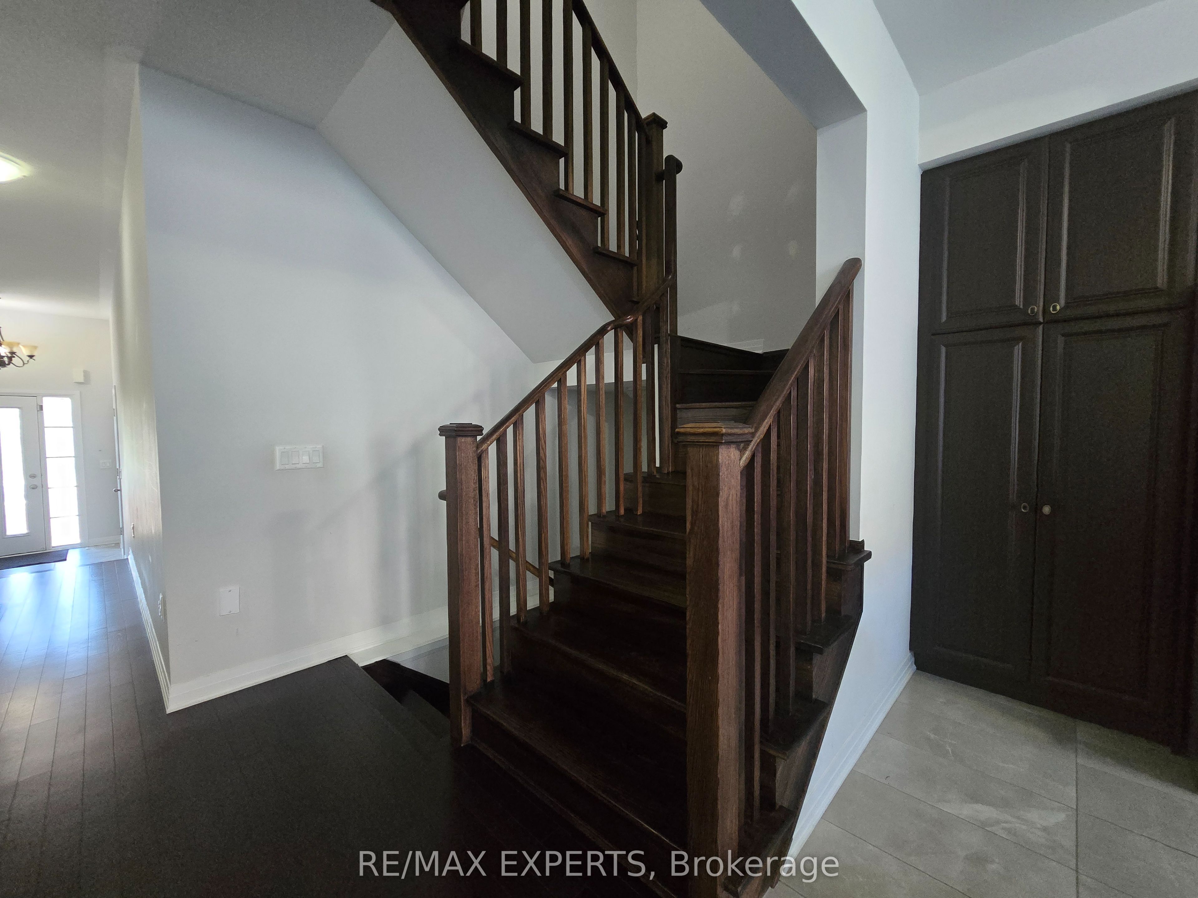 35 Landolfi Way Property Photo 7