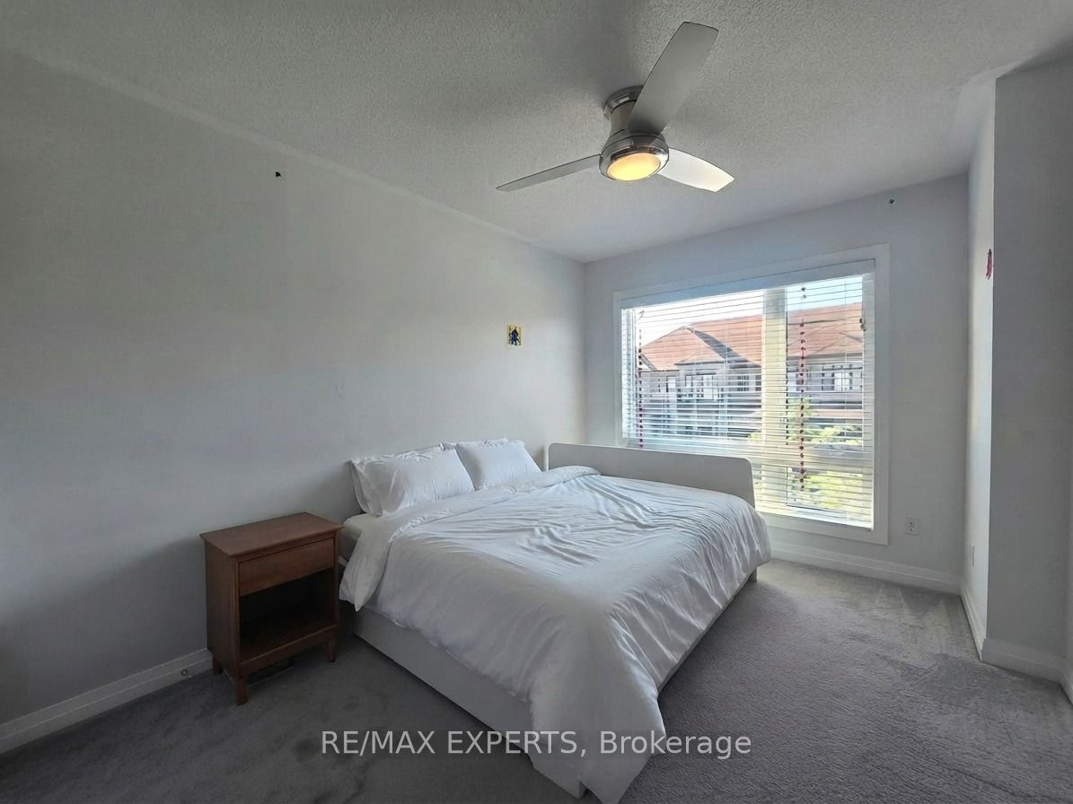 35 Landolfi Way Property Photo 9