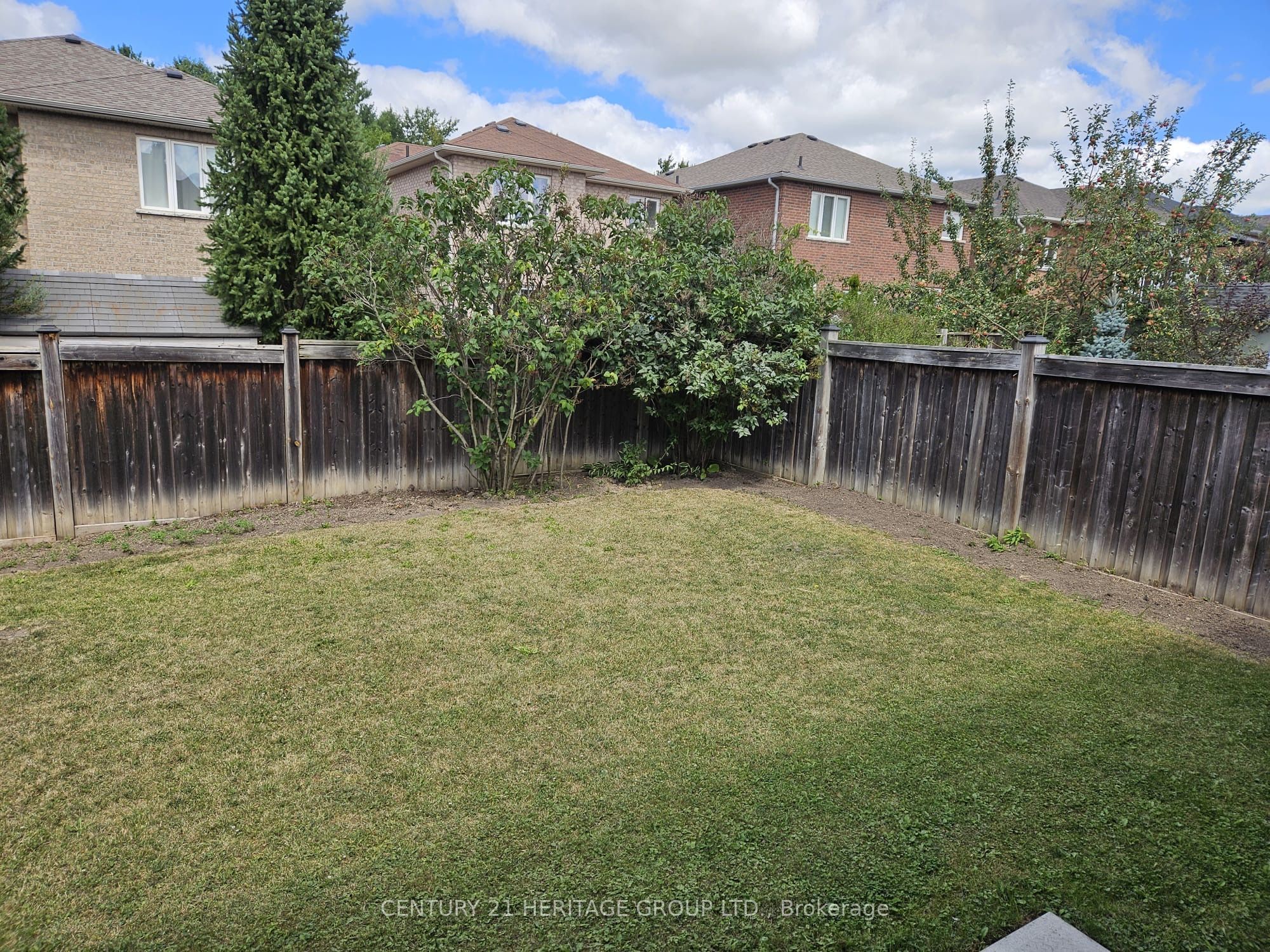 10 Orville Hand Court Property Photo 18