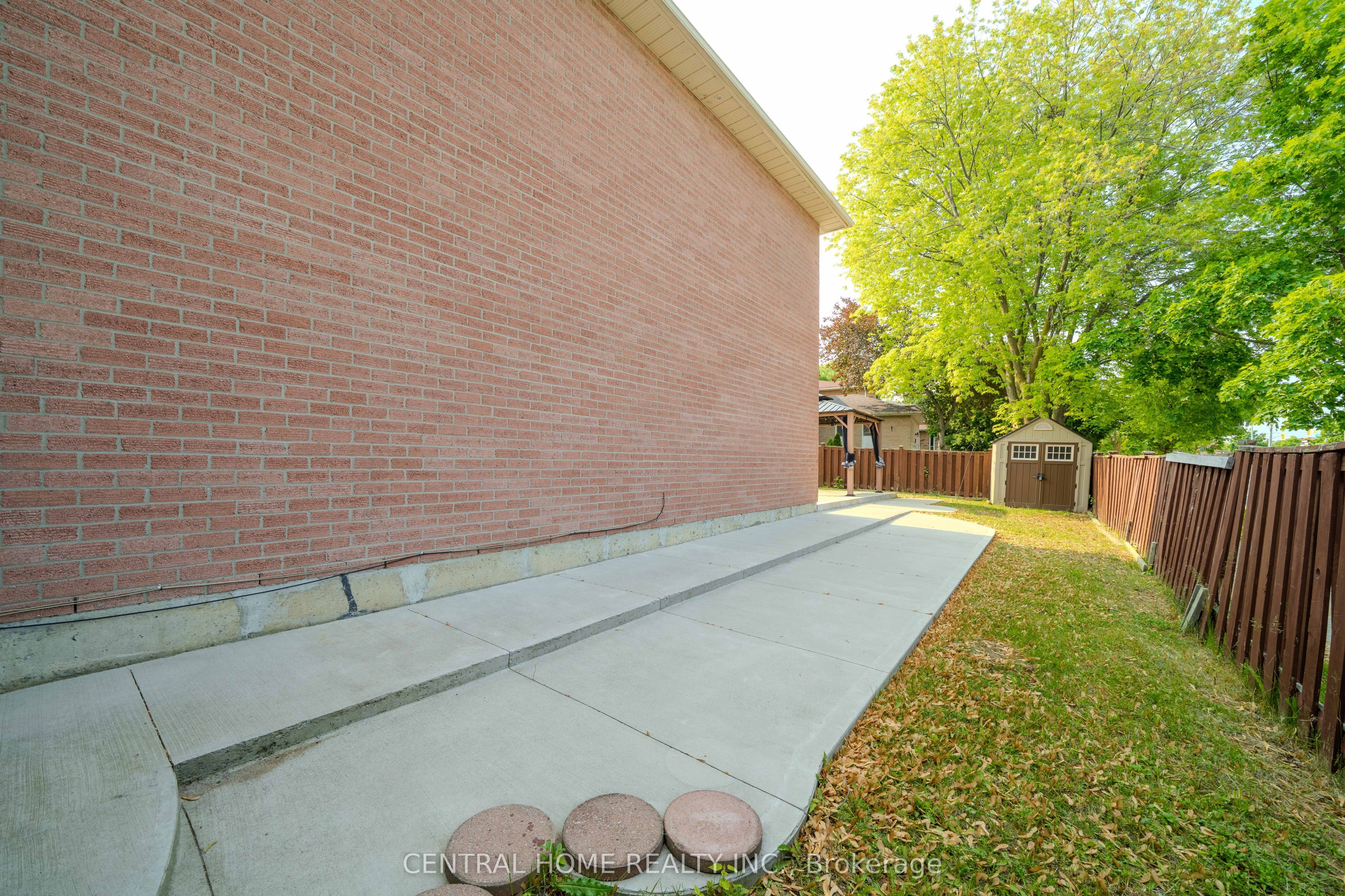 2 Noel Street Property Photo 3