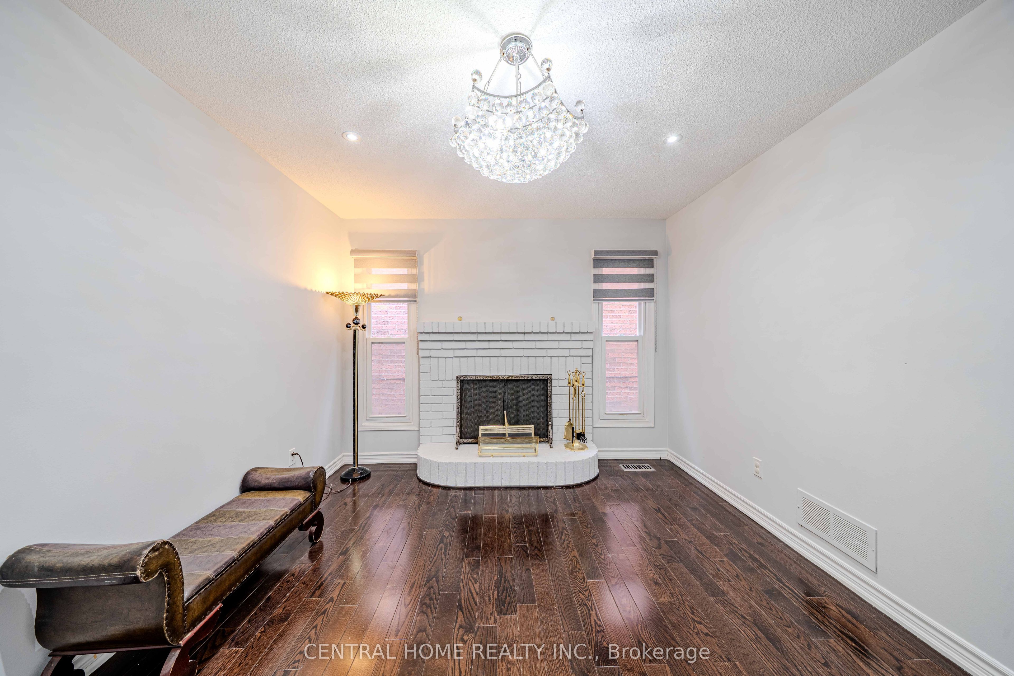 2 Noel Street Property Photo 8