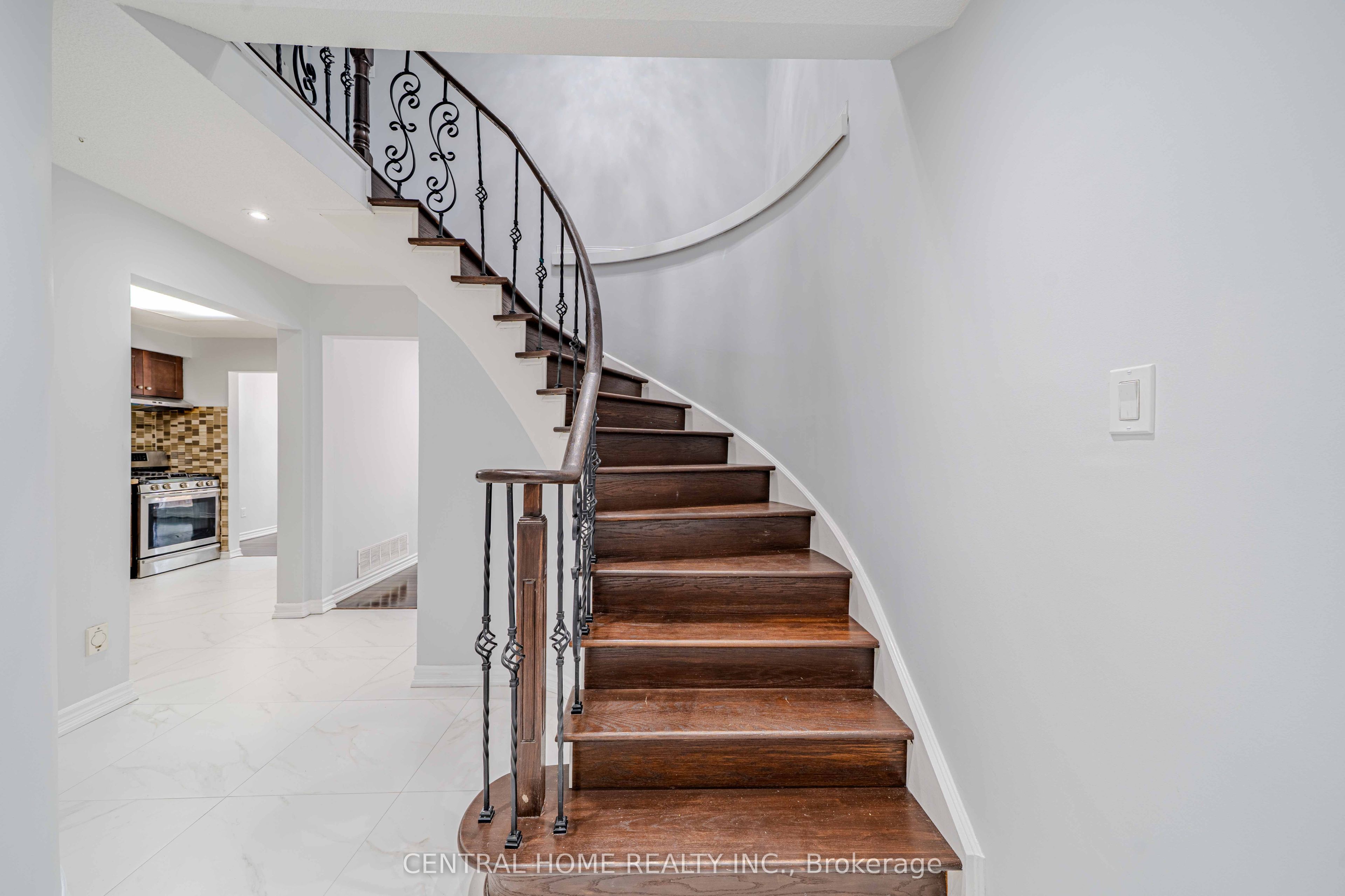 2 Noel Street Property Photo 10