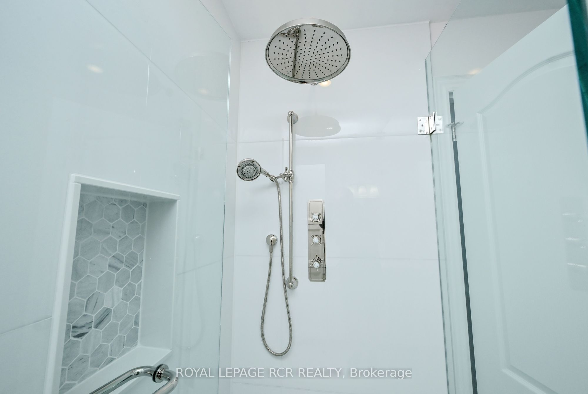 39 Westmount Drive Property Photo 19