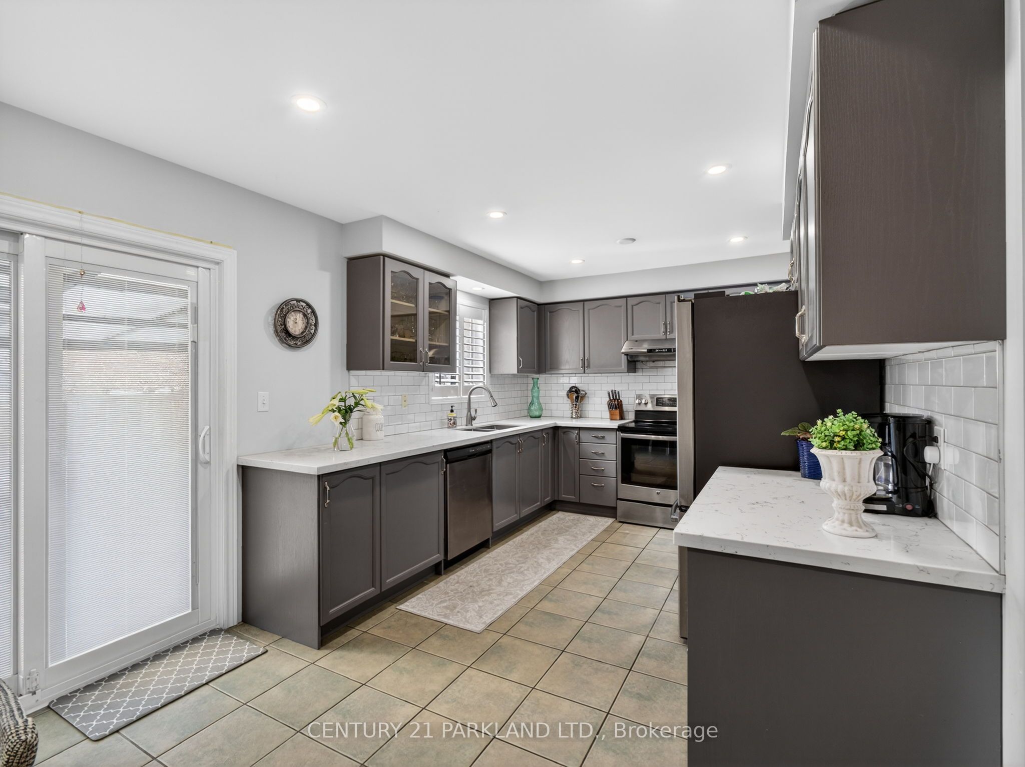 181 Purcell Crescent Property Photo 11