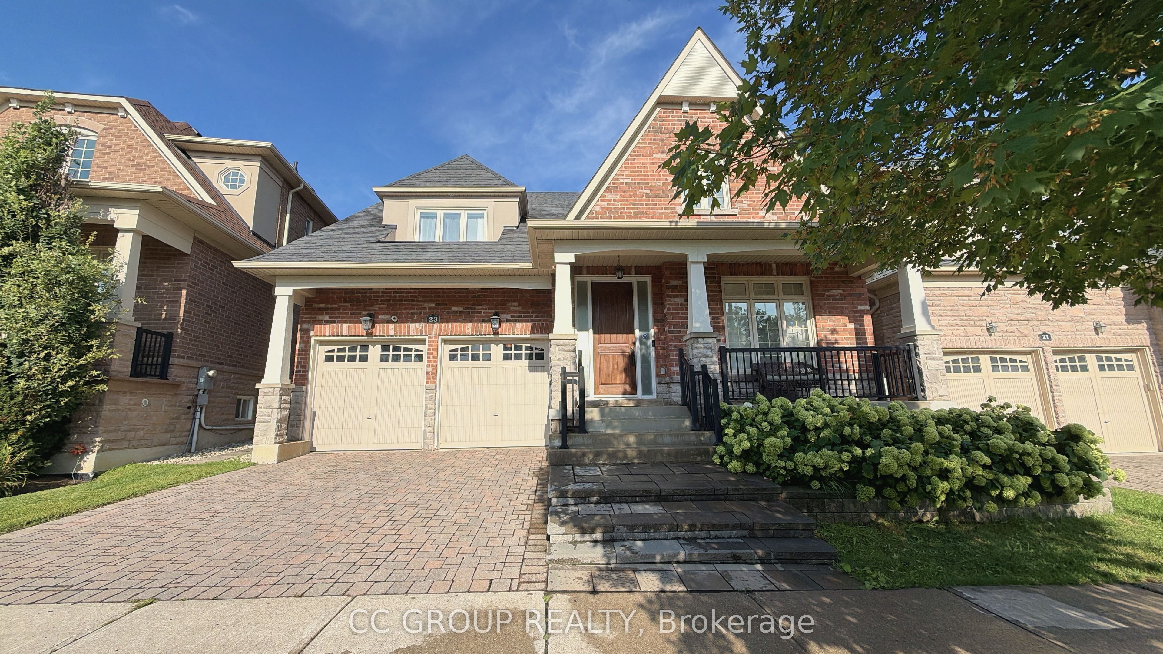 23 Yorkton Boulevard Property Photo 1
