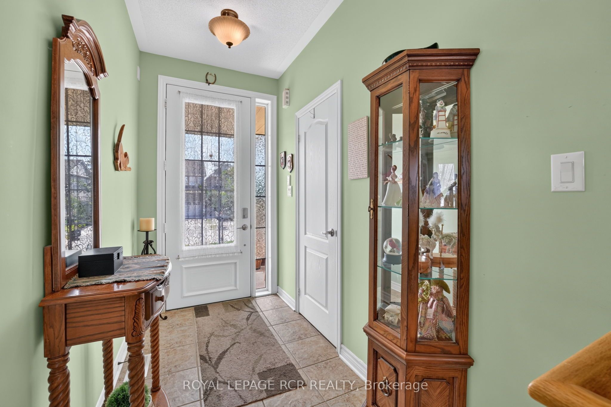 64 Legion Way Property Photo 6
