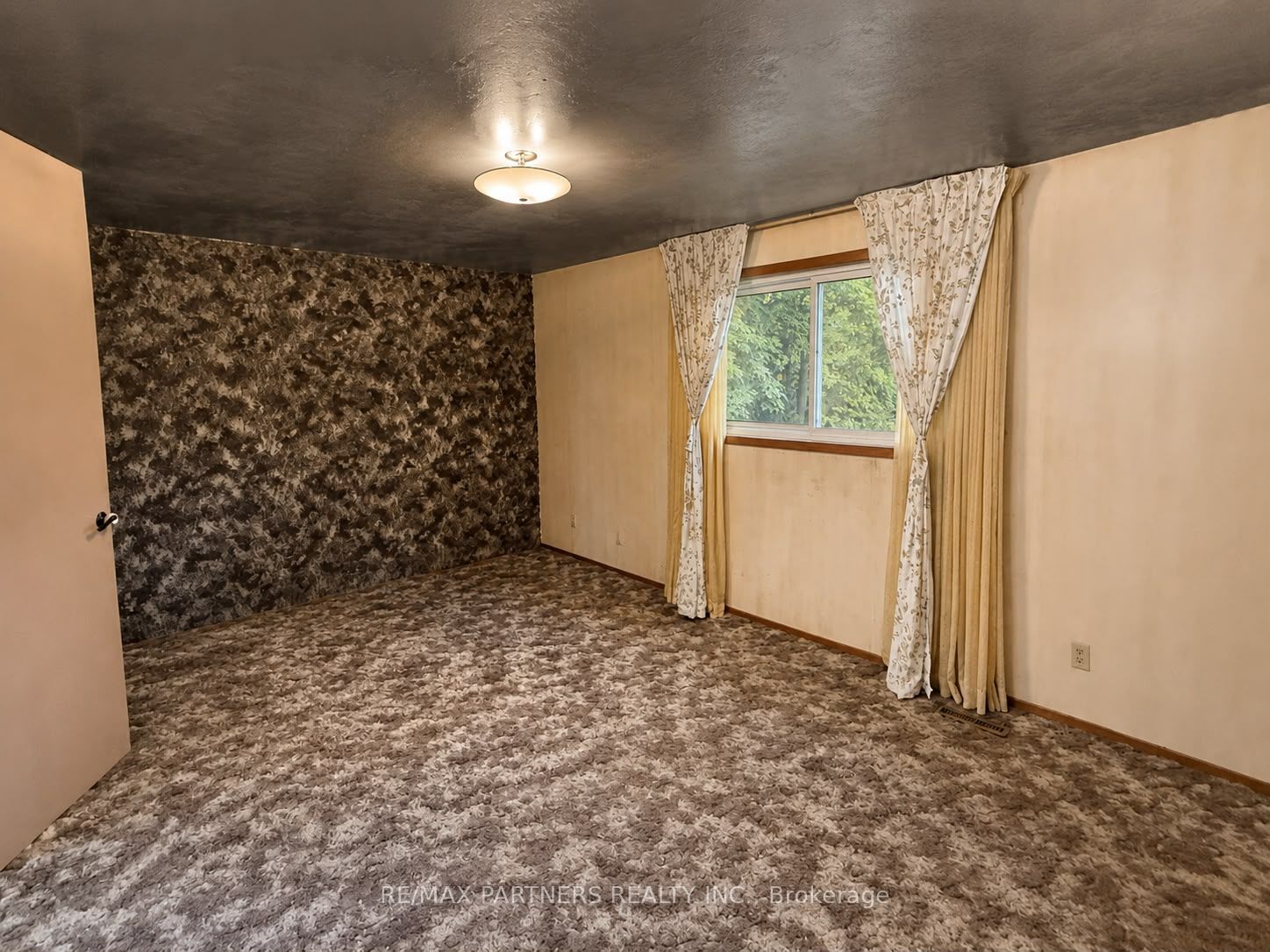 23 Pomander Road Property Photo 9