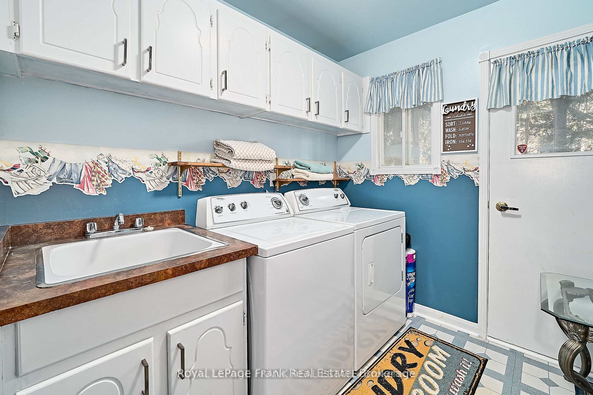 7 Judy Court Property Photo 23