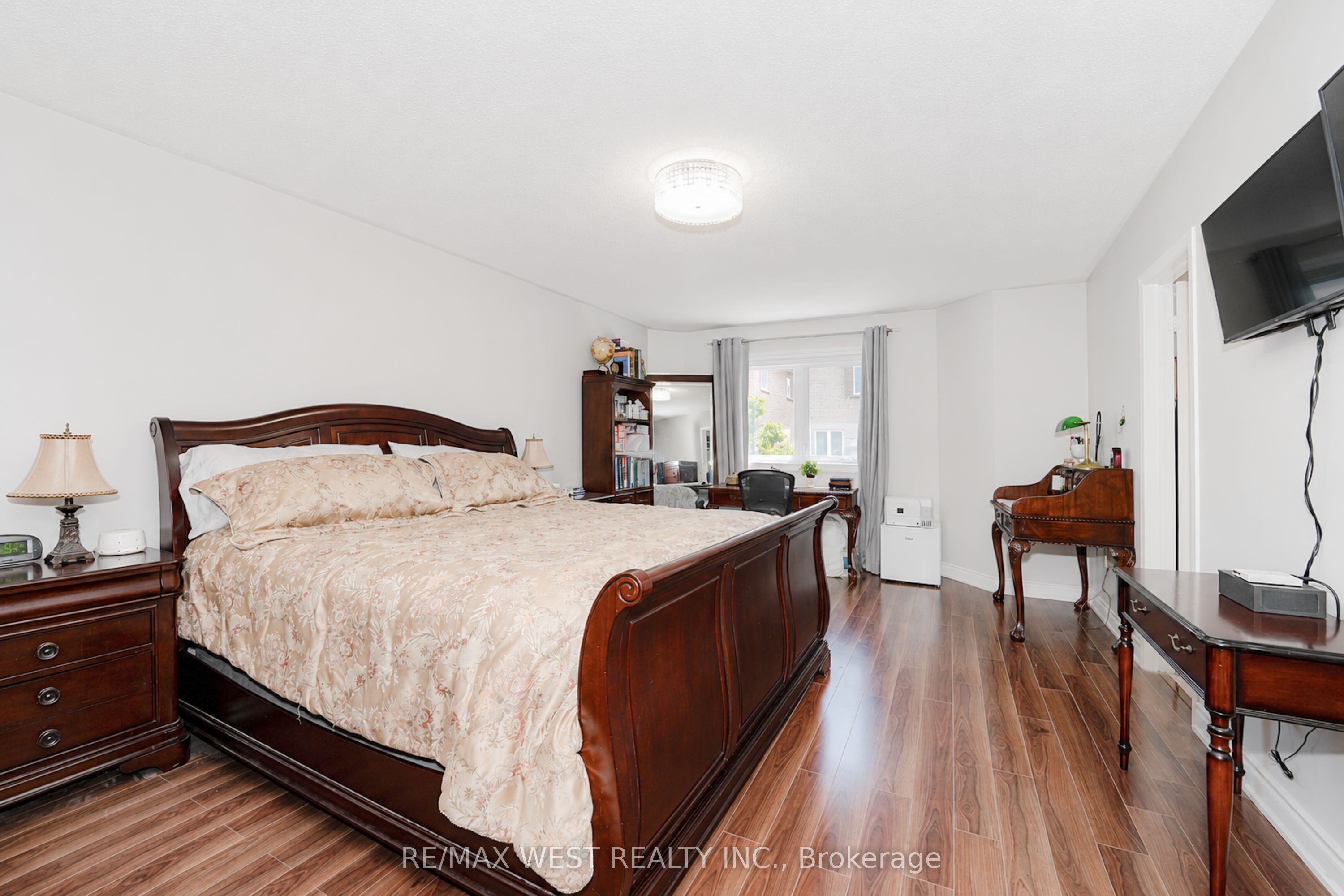 139 River Ridge Boulevard Property Photo 7