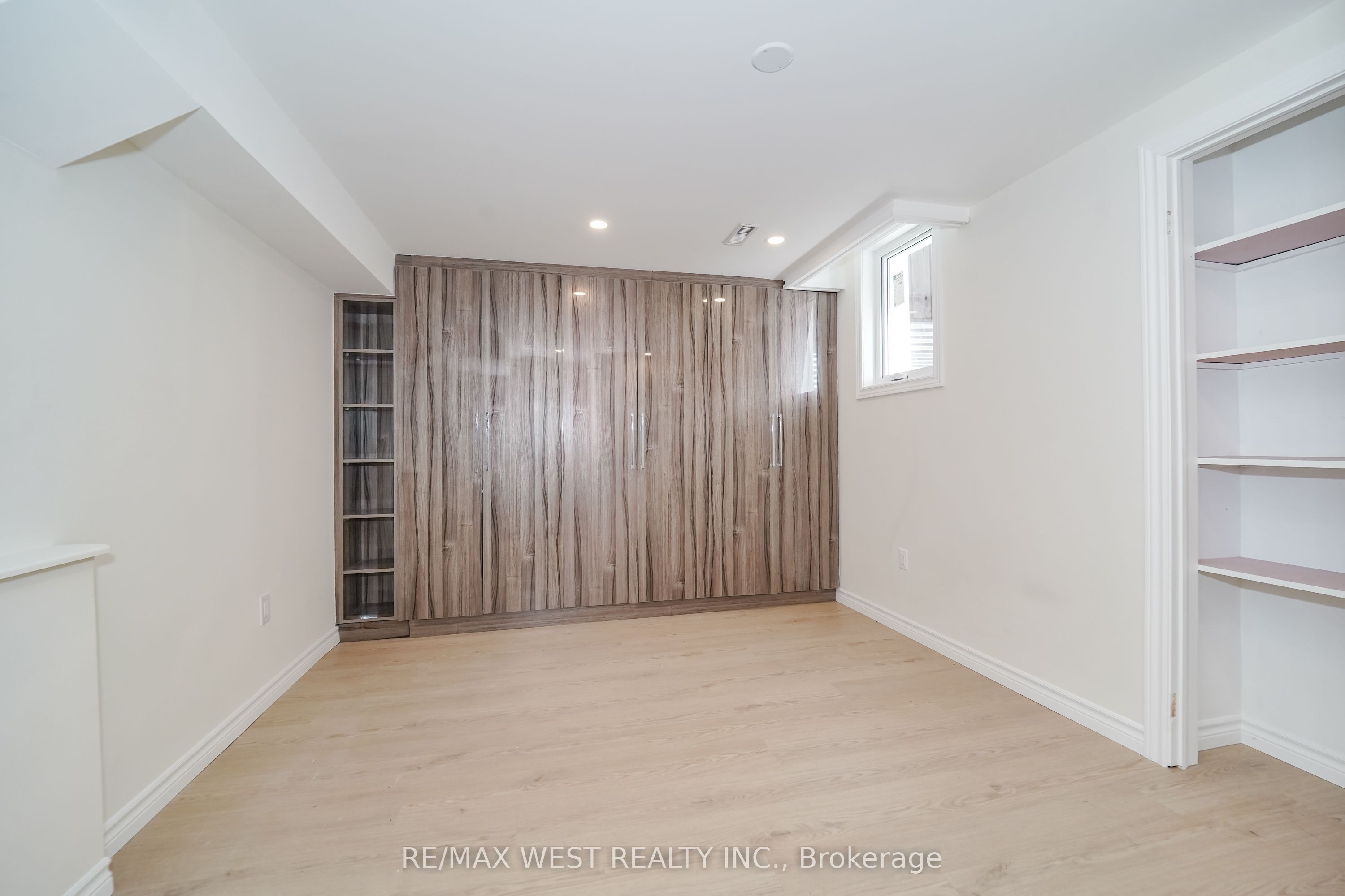 139 River Ridge Boulevard Property Photo 13
