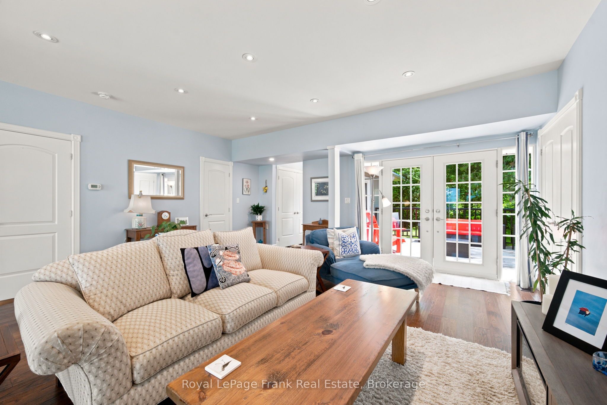 15 Lakeshore Road Property Photo 7