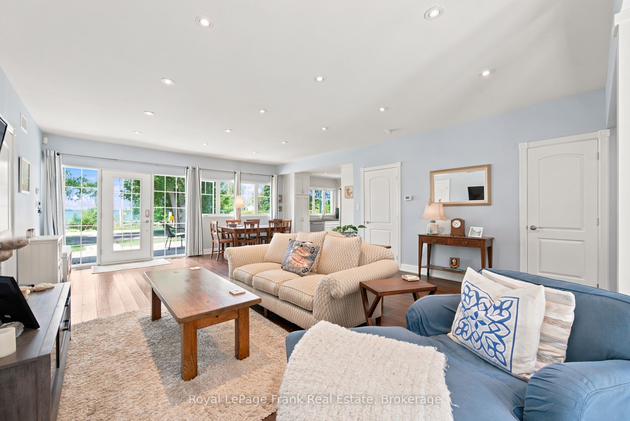 15 Lakeshore Road Property Photo 8