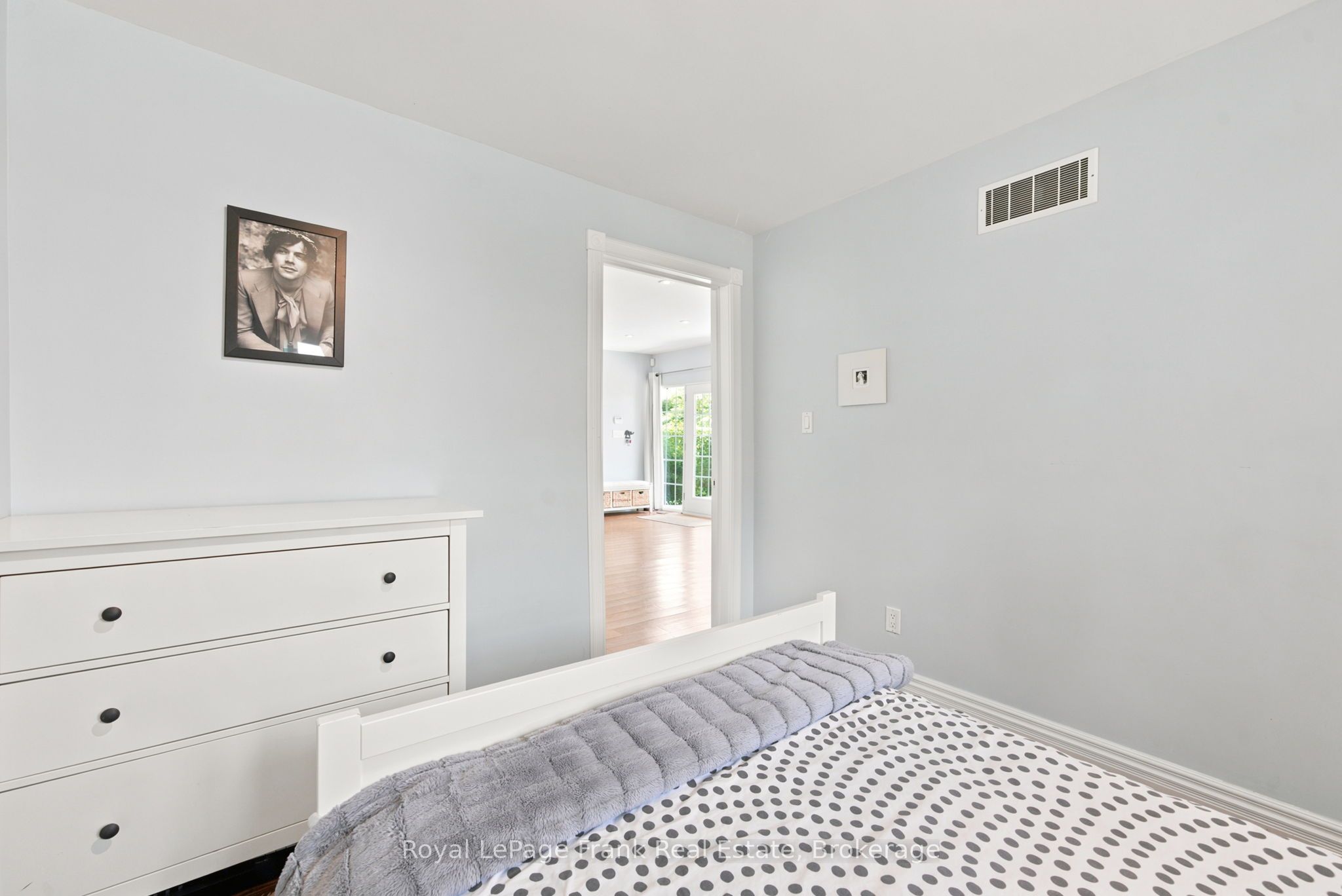 15 Lakeshore Road Property Photo 19
