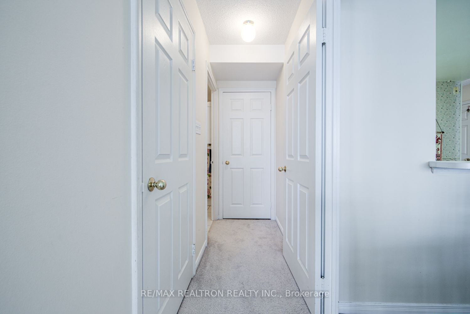 270 Davis Drive Property Photo 14