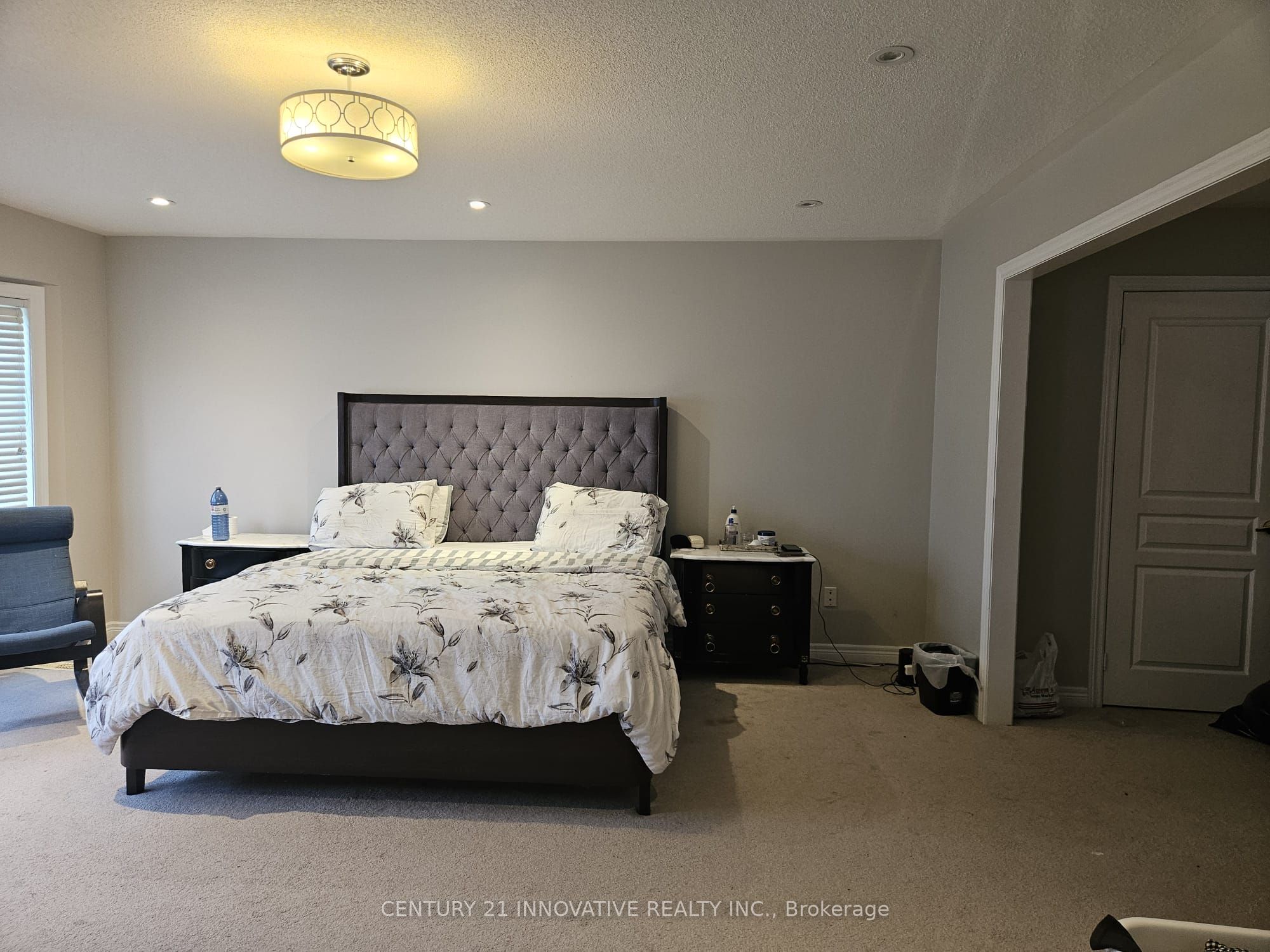 118 Santa Amato Crescent Upper Property Photo 11