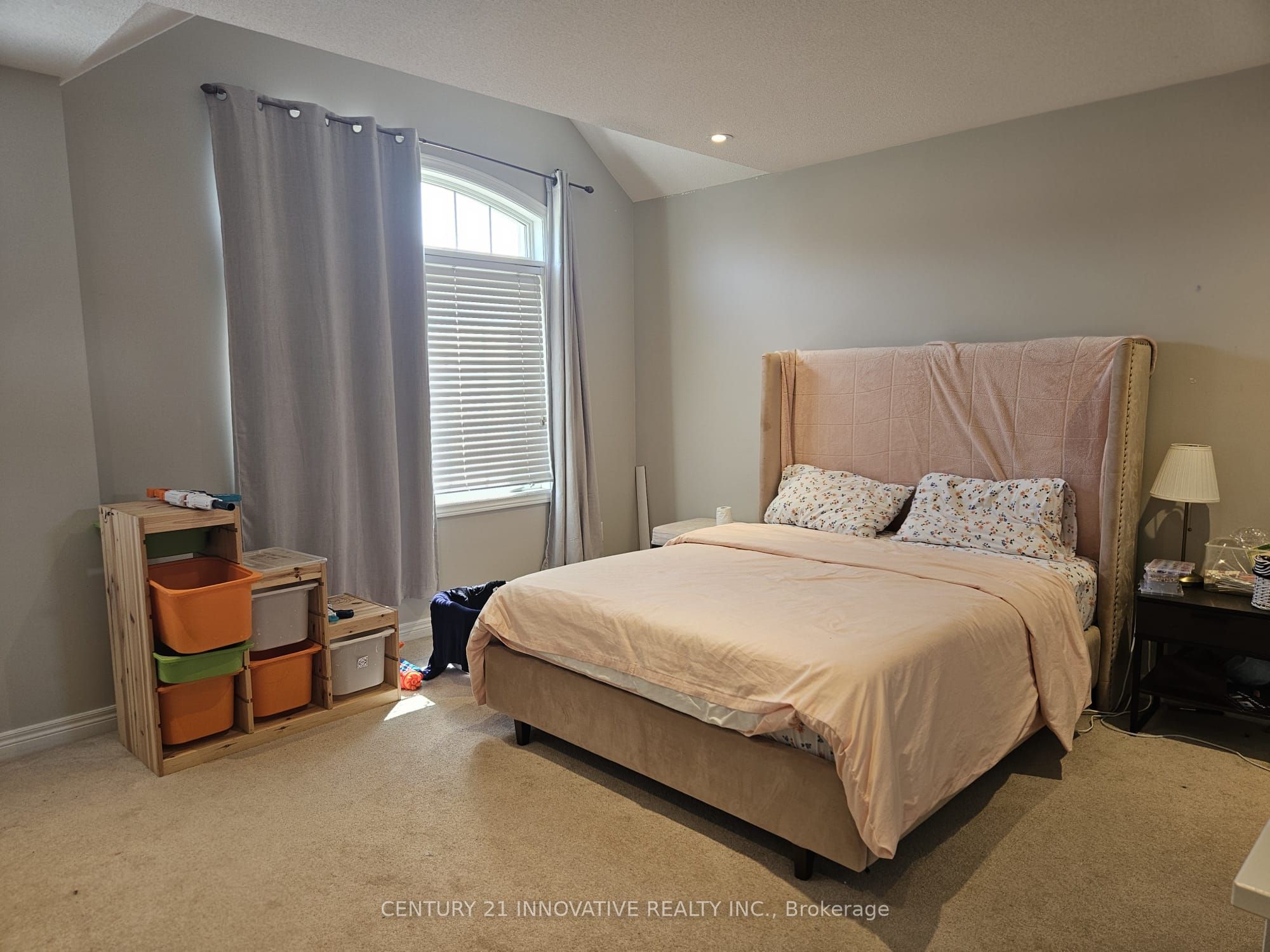 118 Santa Amato Crescent Upper Property Photo 15
