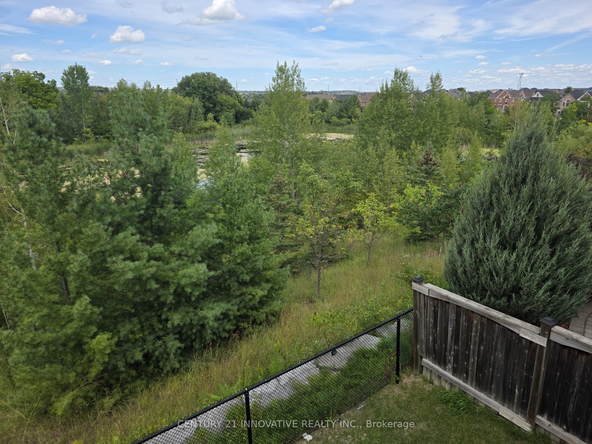 118 Santa Amato Crescent Upper Property Photo 21