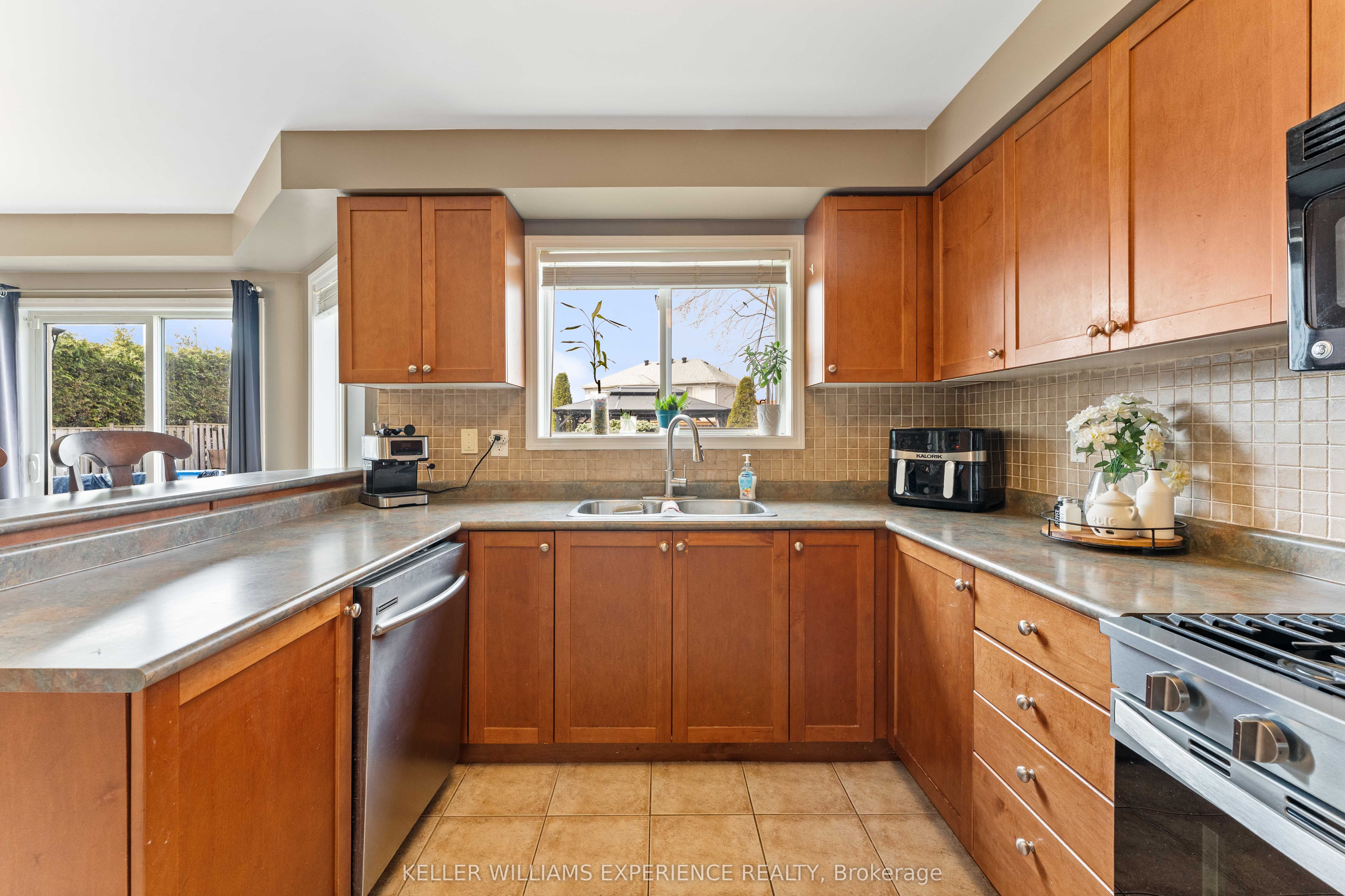 39 Stonemount Crescent Property Photo 11