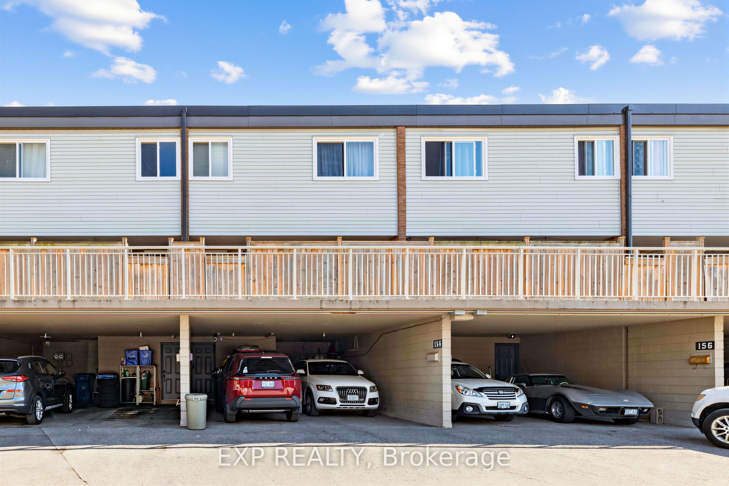 158 Milestone Crescent 58 Property Photo 2