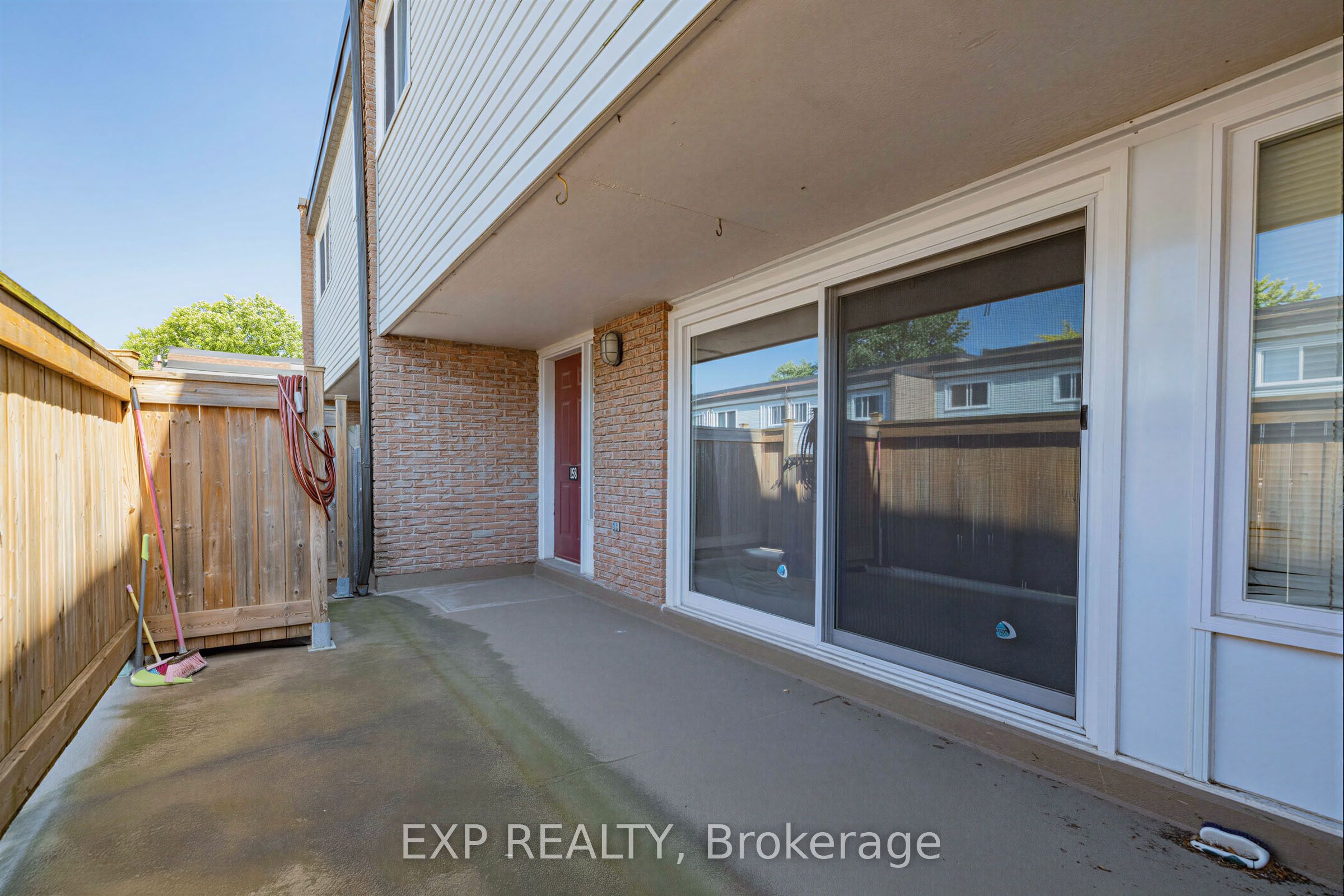 158 Milestone Crescent 58 Property Photo 7
