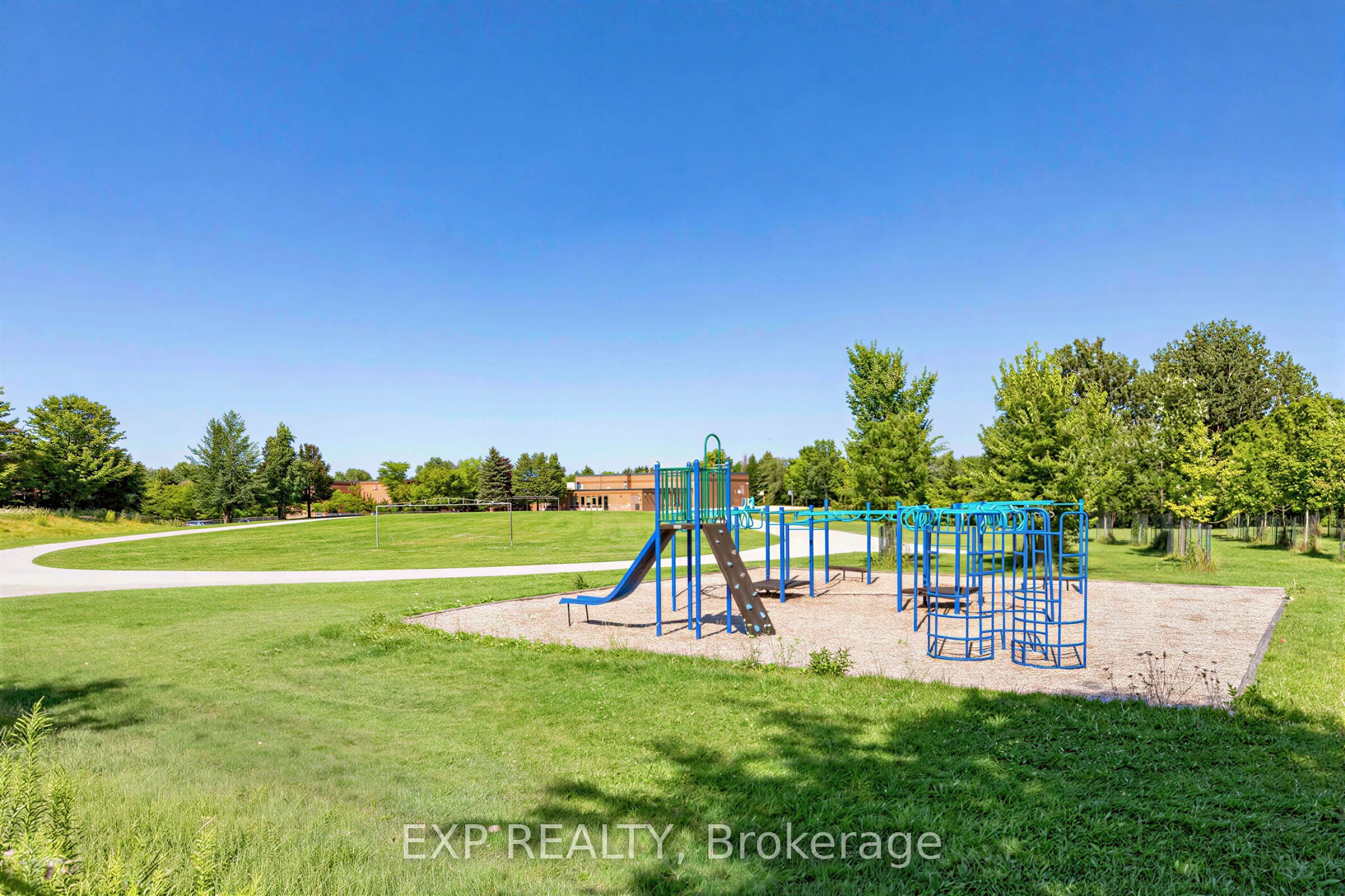 158 Milestone Crescent 58 Property Photo 8