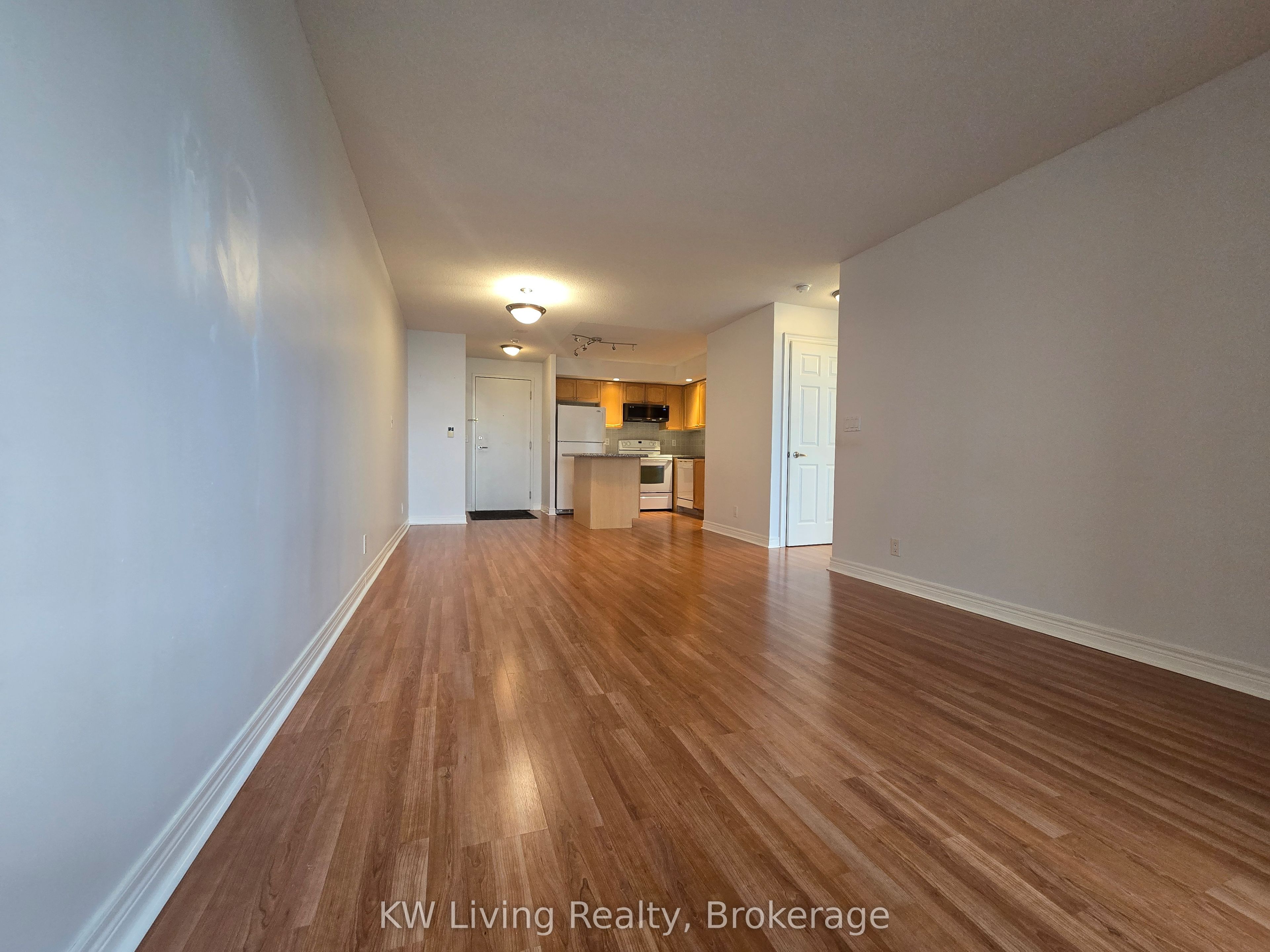 33 Cox Boulevard 701 Property Photo 4
