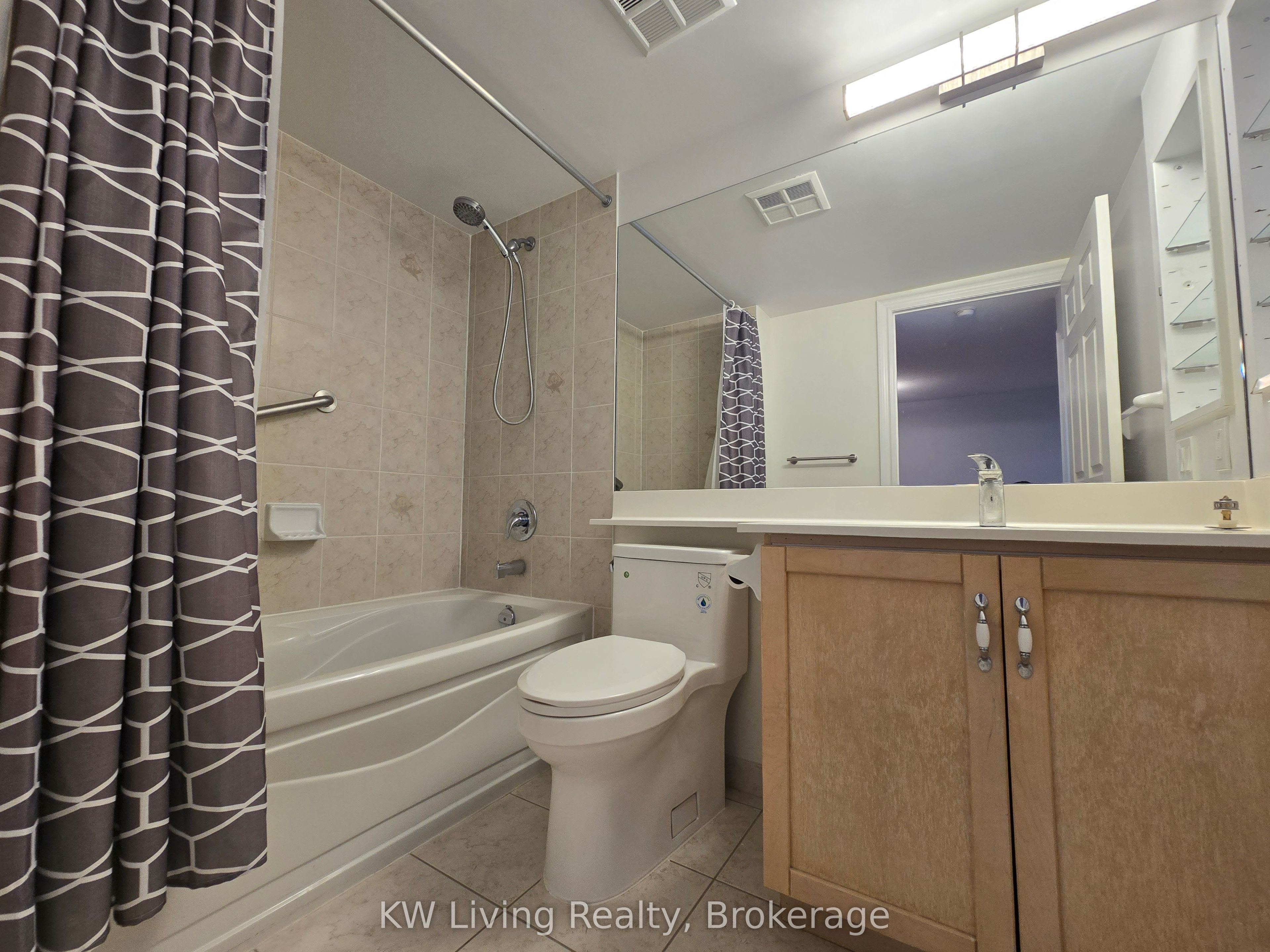 33 Cox Boulevard 701 Property Photo 9