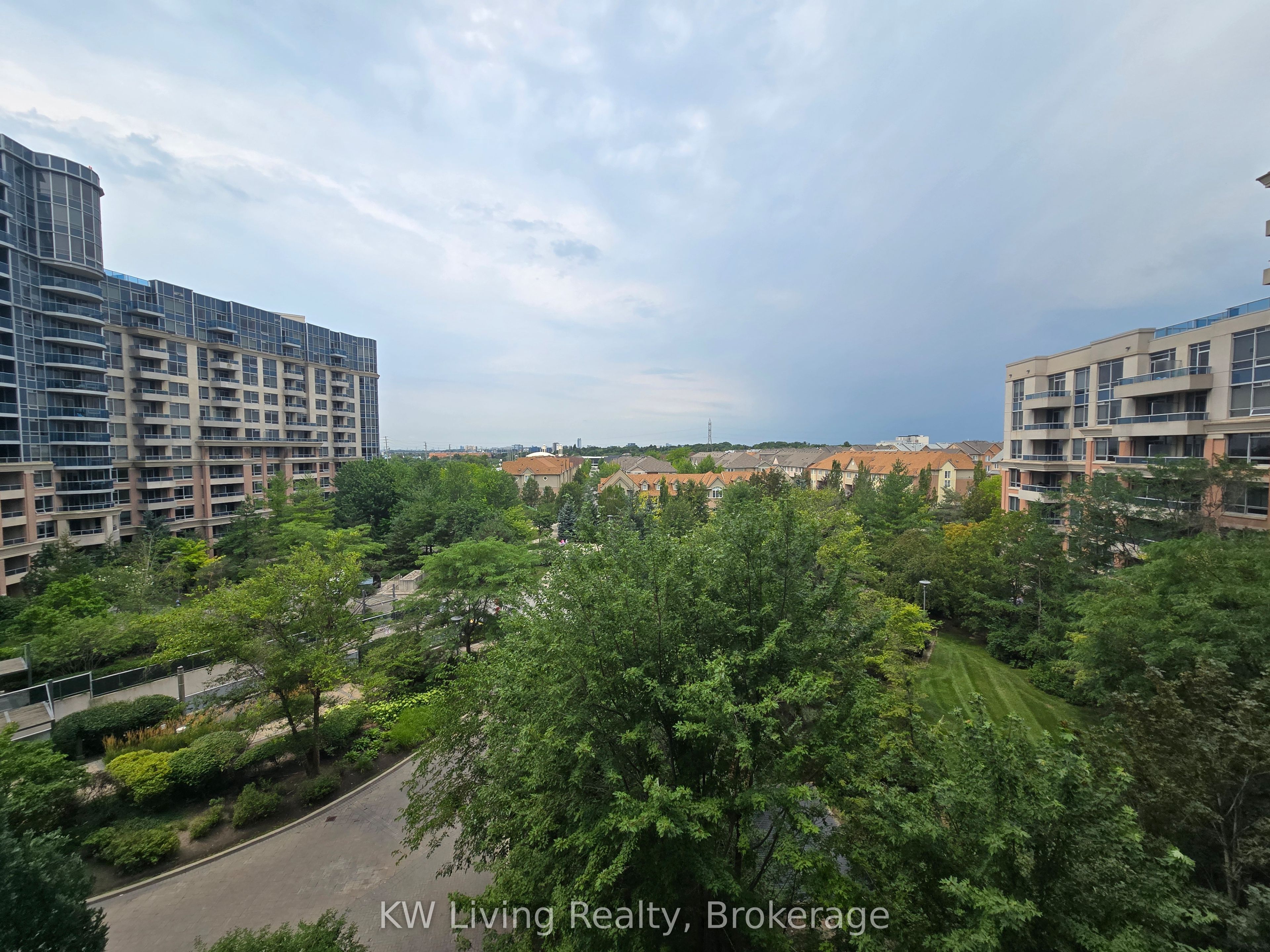 33 Cox Boulevard 701 Property Photo 16