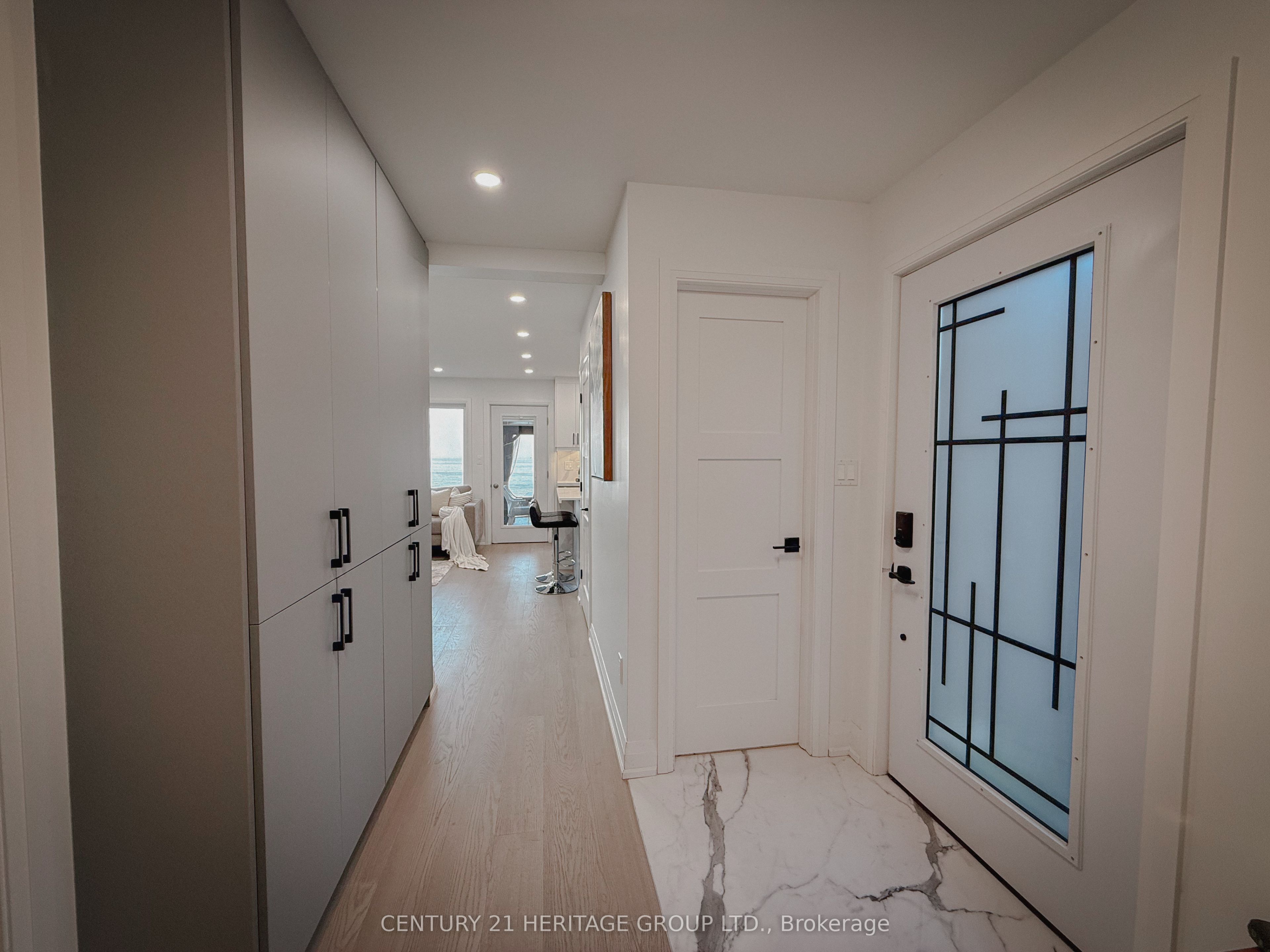 110 Hedge Road Property Photo 8