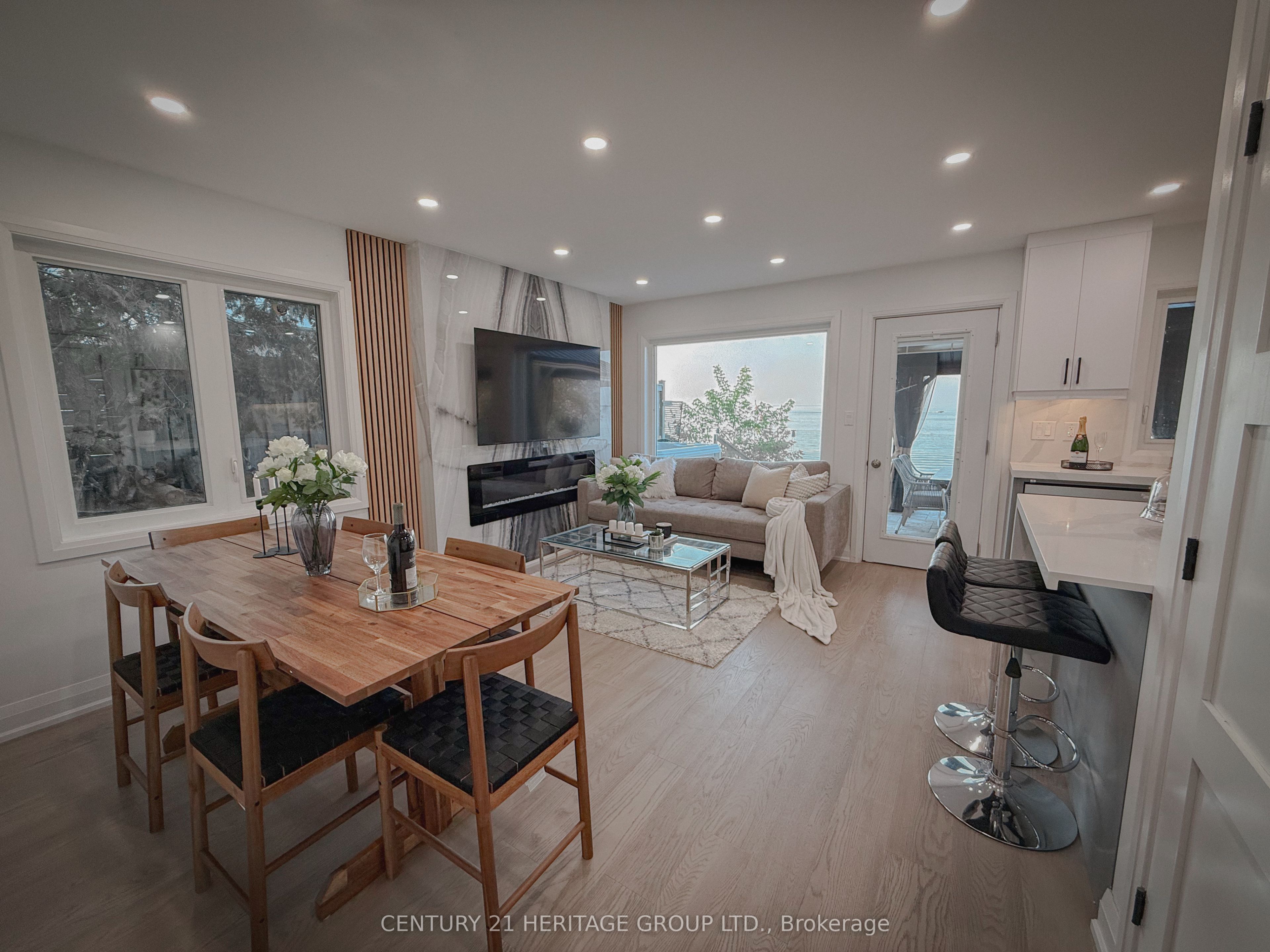 110 Hedge Road Property Photo 17
