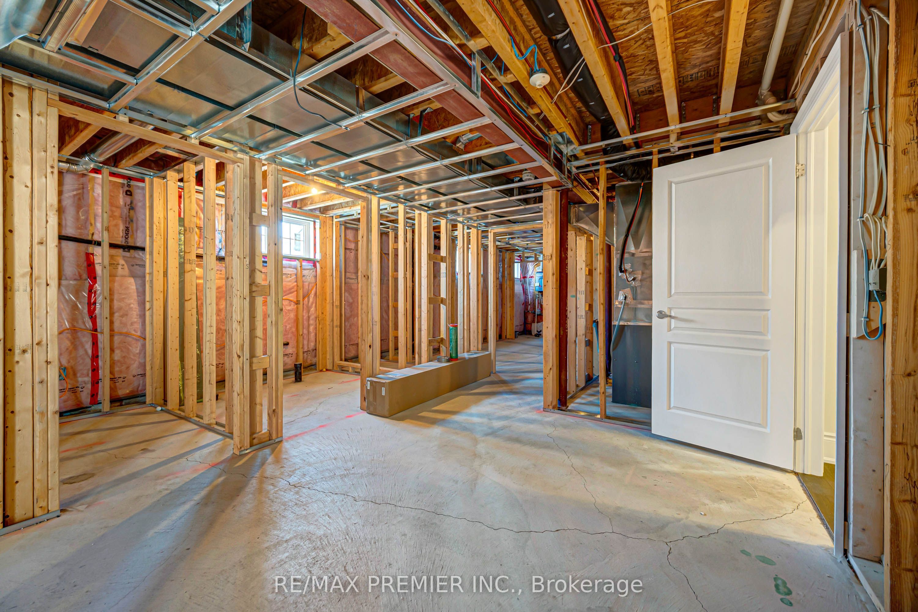 16 Kettle Valley Trail Property Photo 44
