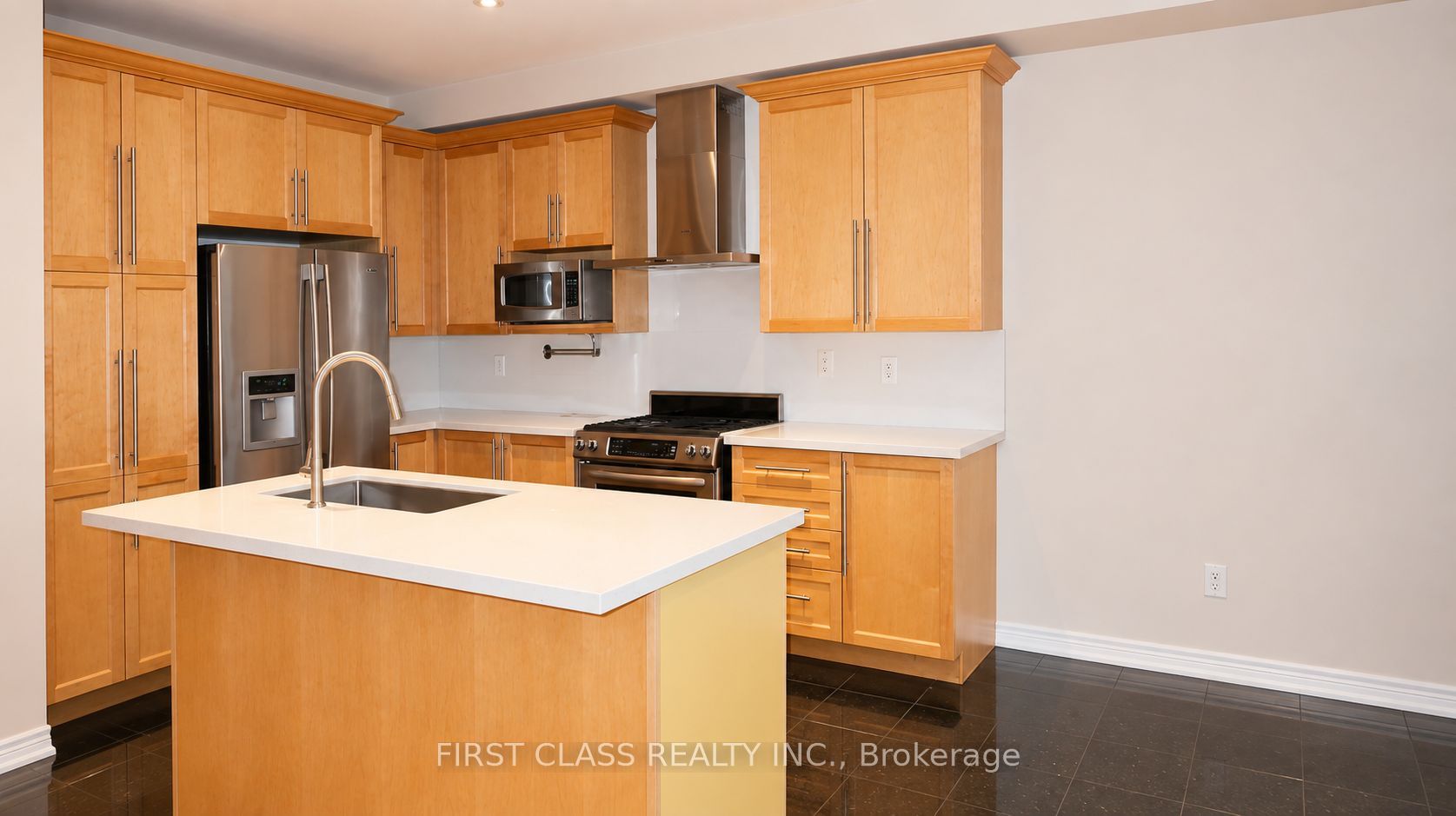 3 Florelle Drive Property Photo 7