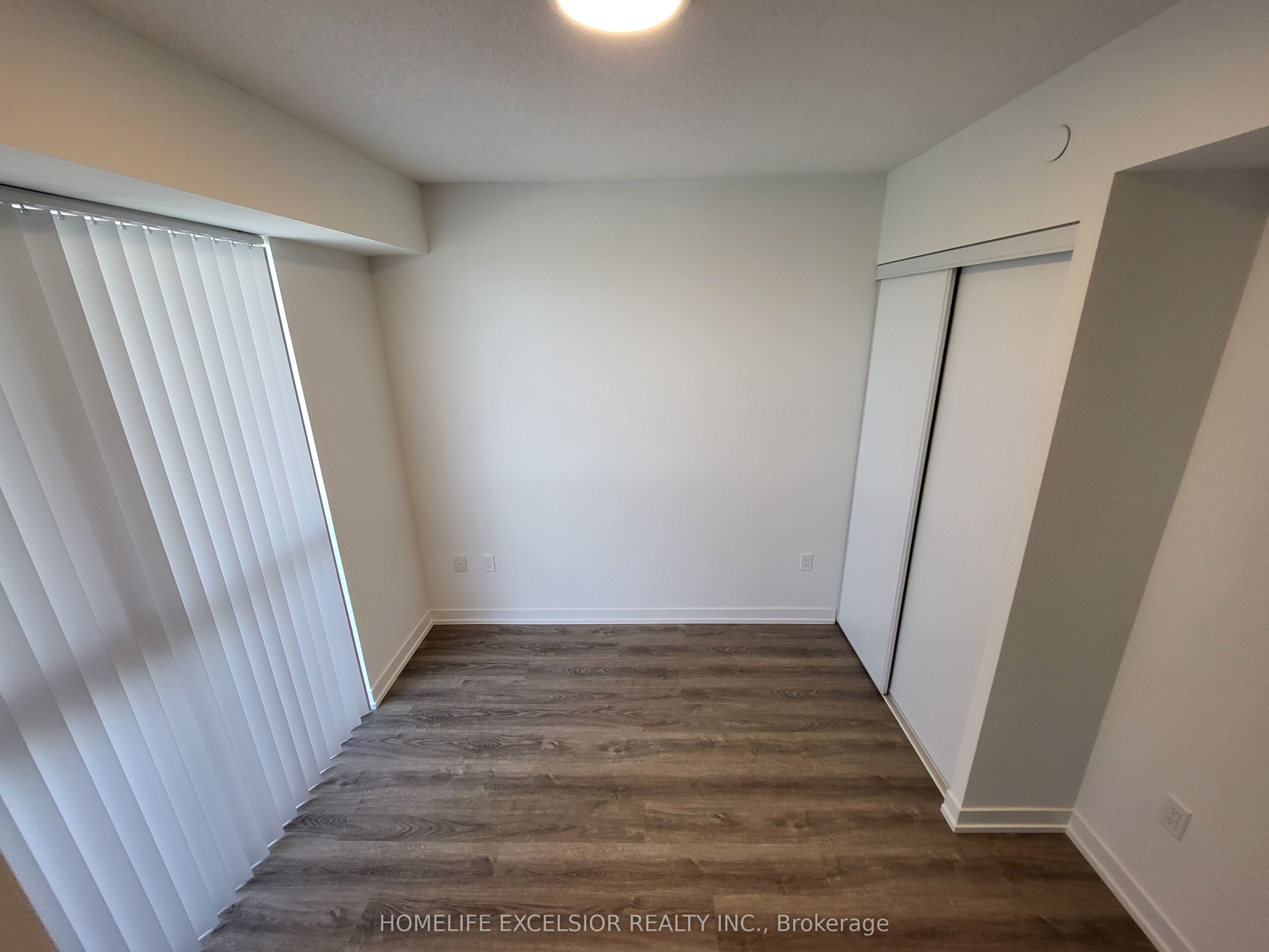 195 Commerce Street 2808 Property Photo 17