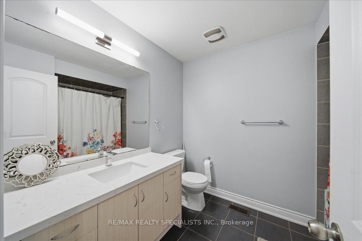 77 Mckenzie Way Main Property Photo 15