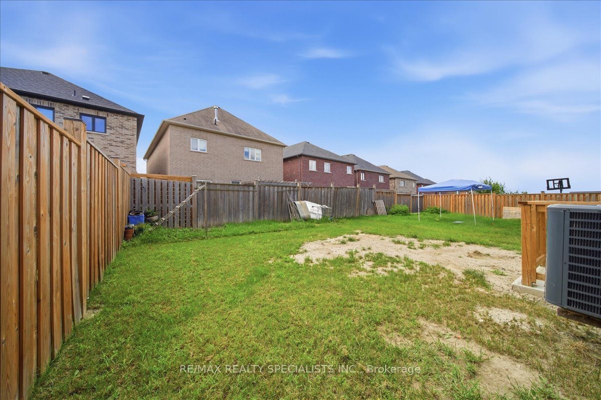 77 Mckenzie Way Property Photo 9