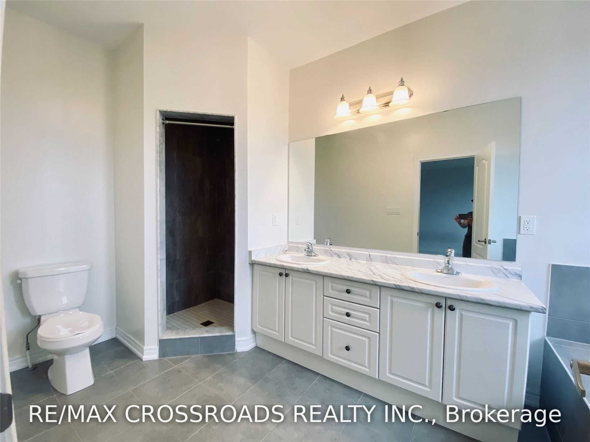172 Decast Crescent Property Photo 18