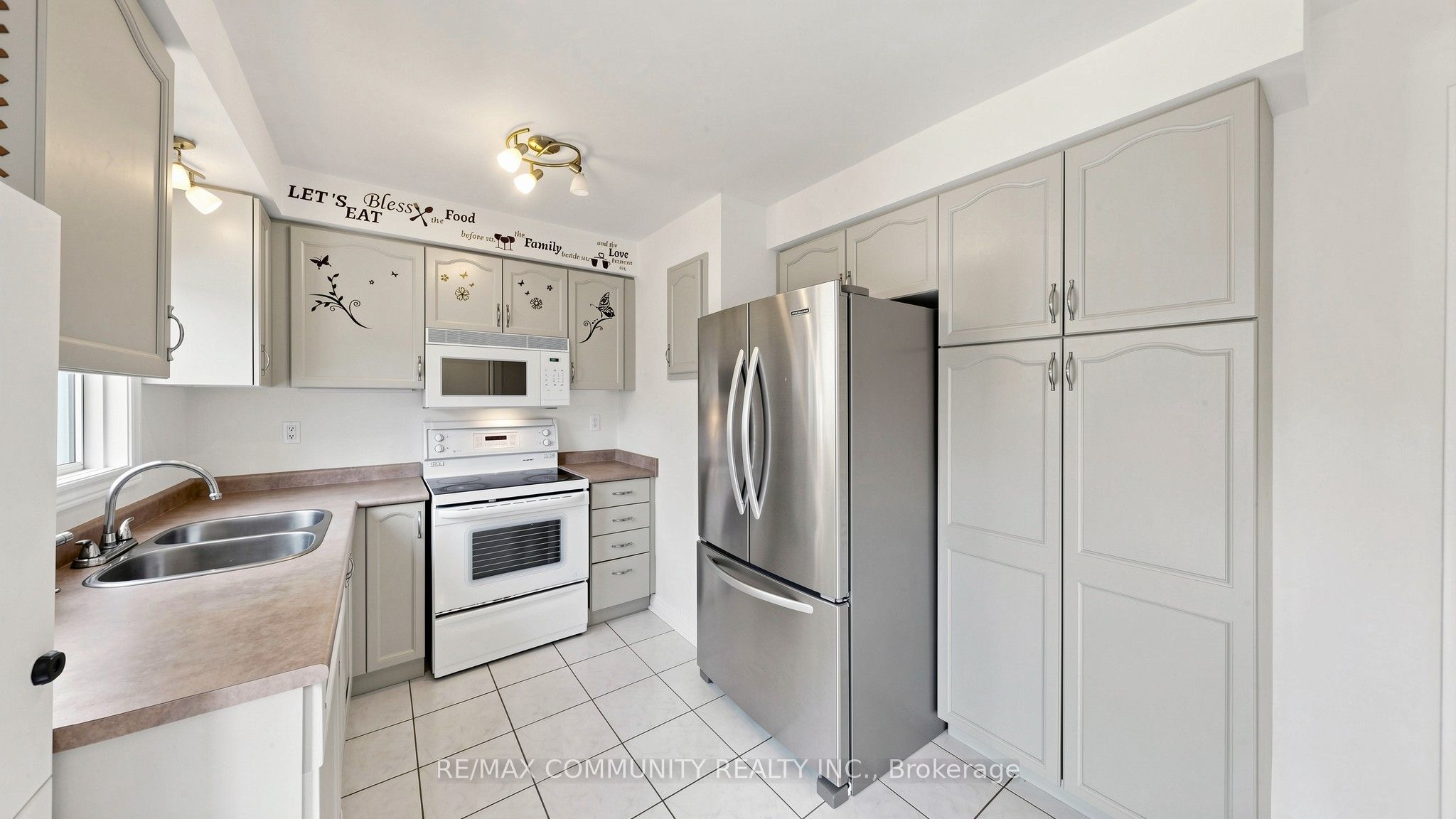38 Iveagh Drive Property Photo 11
