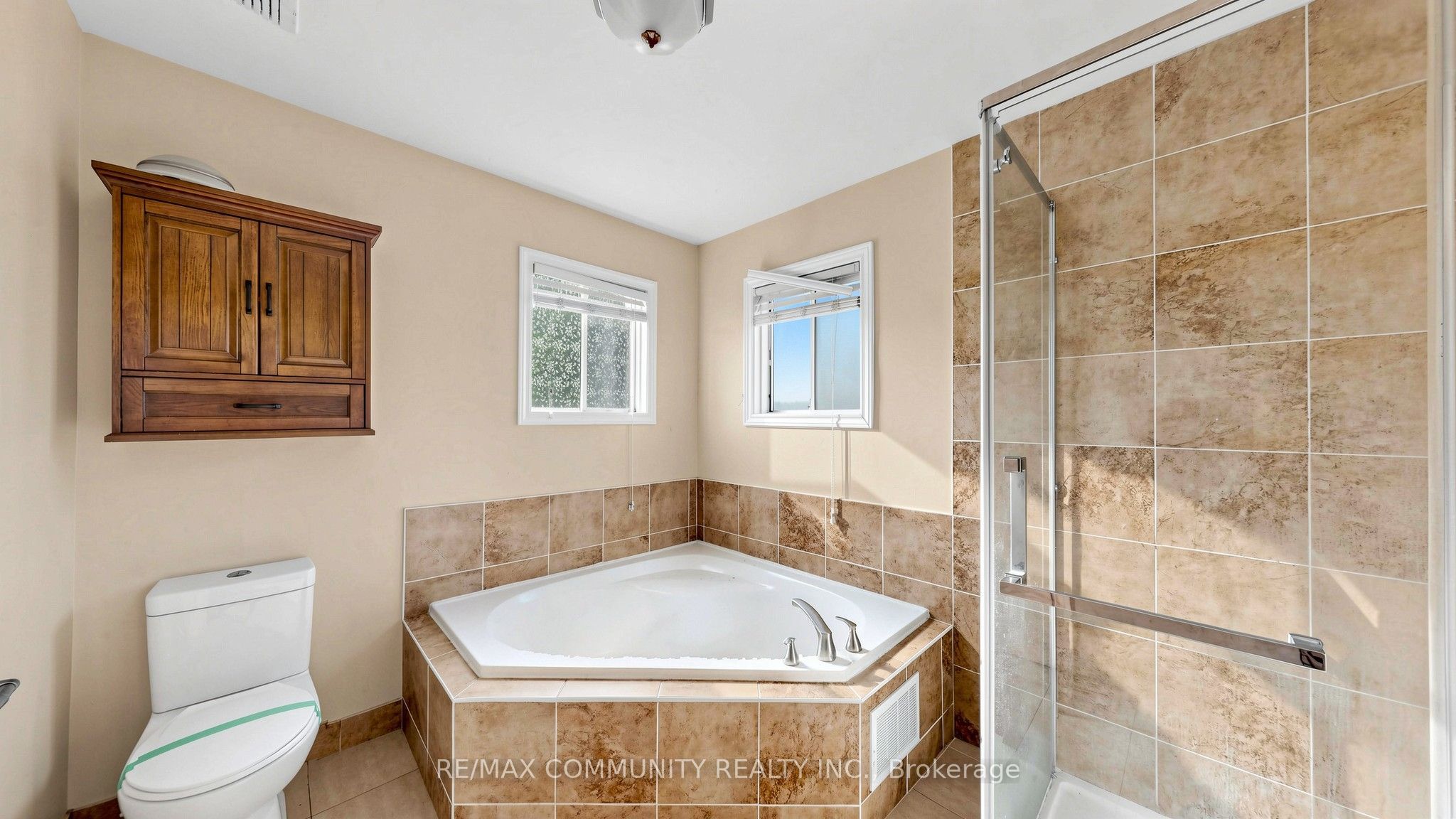 38 Iveagh Drive Property Photo 23